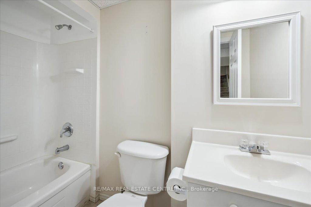 Photo 37 of 574 Windjammer Way, Waterloo — HOMEH