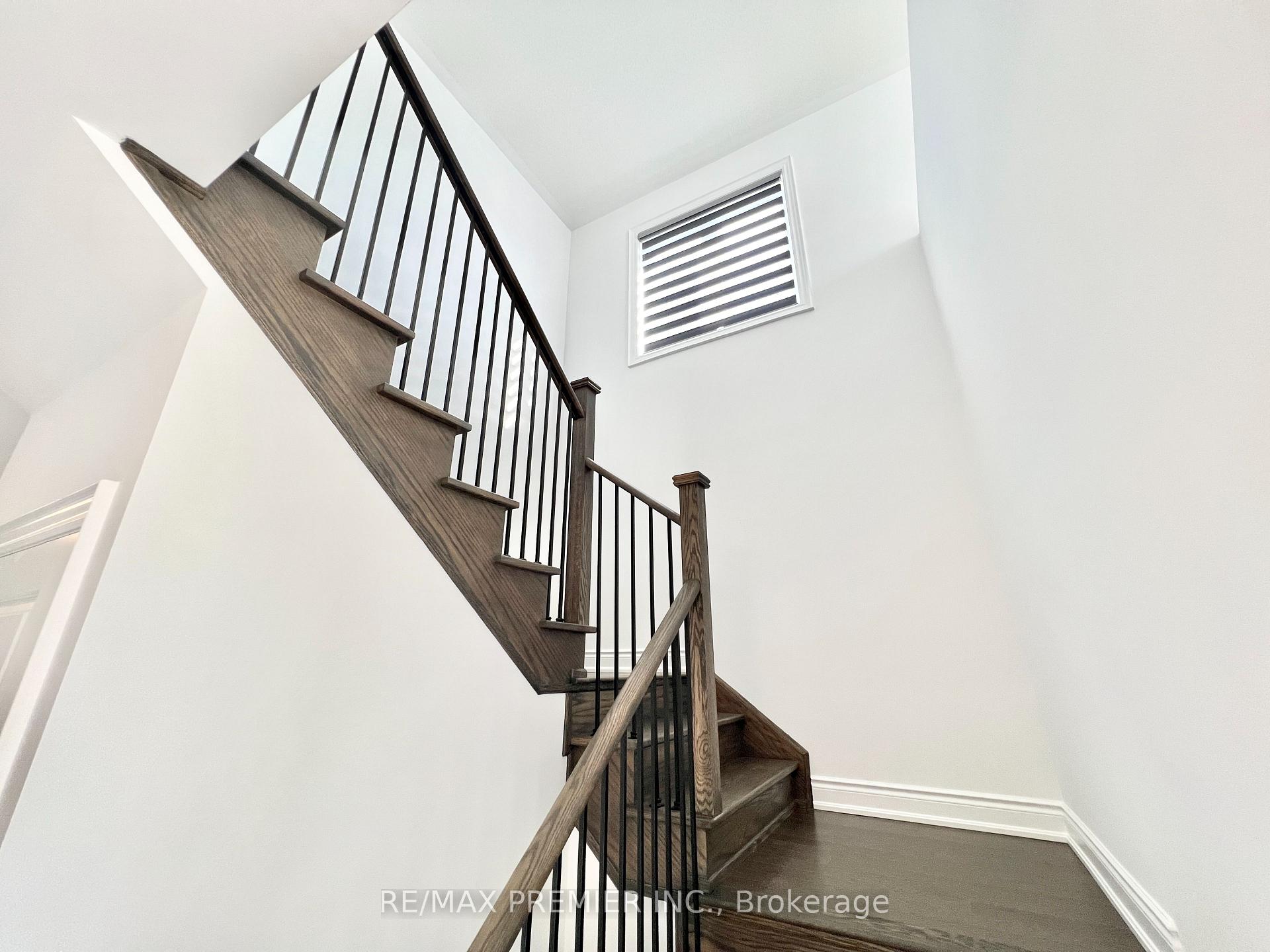 Photo 14 of 32 Amber Drive, Wasaga Beach — HOMEH