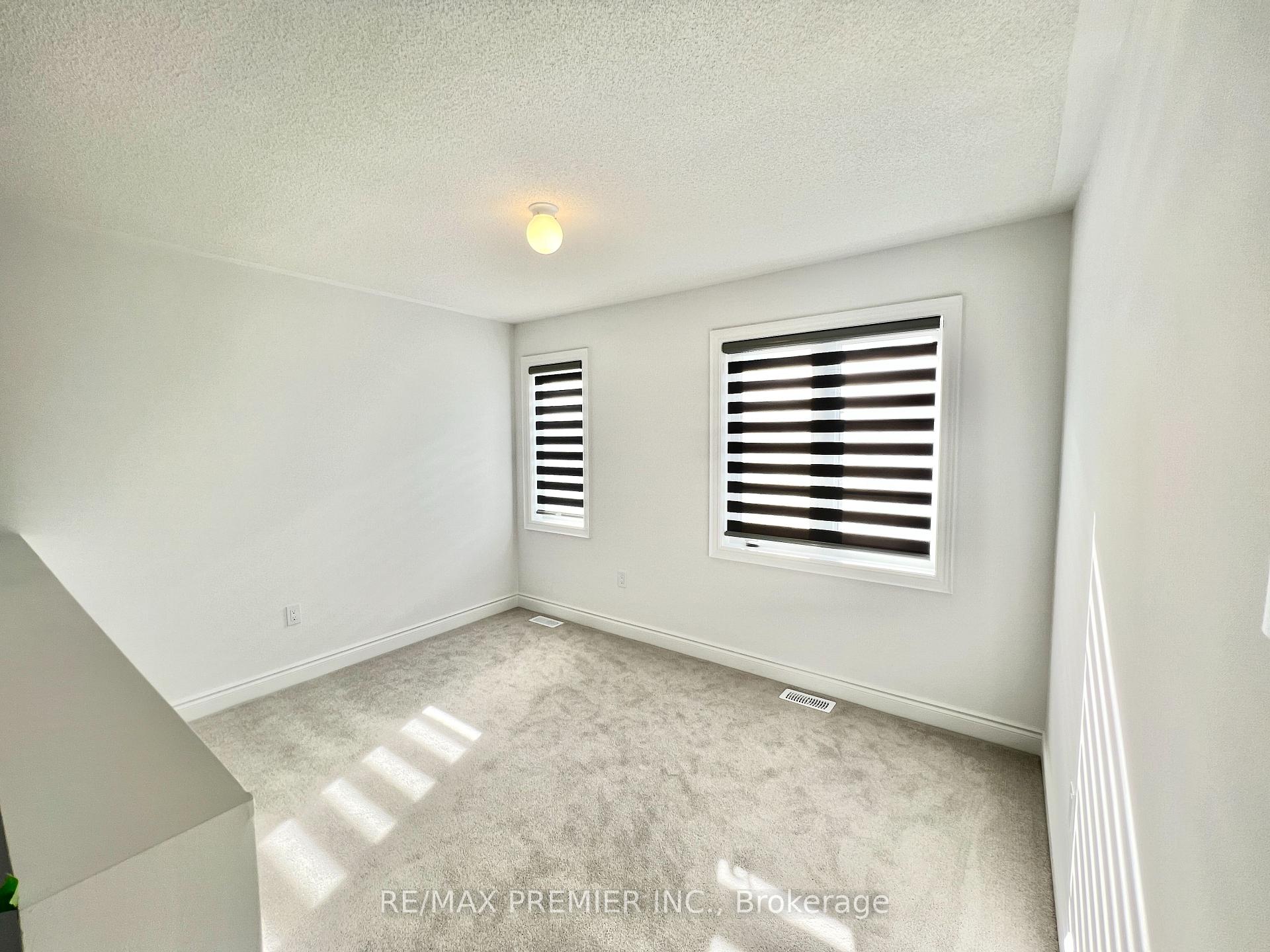 Photo 15 of 32 Amber Drive, Wasaga Beach — HOMEH