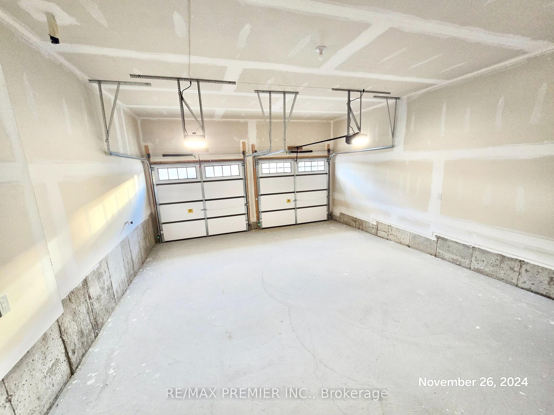 Photo 34 of 32 Amber Drive, Wasaga Beach — HOMEH