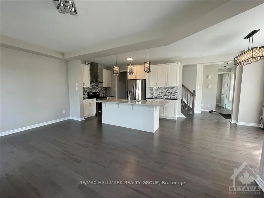 Photo 4 of 651 Broad Cove Crescent, Ottawa, Barrhaven - Half Moon Bay — HOMEH