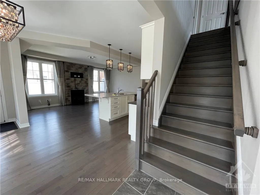 Photo 9 of 651 Broad Cove Crescent, Ottawa, Barrhaven - Half Moon Bay — HOMEH
