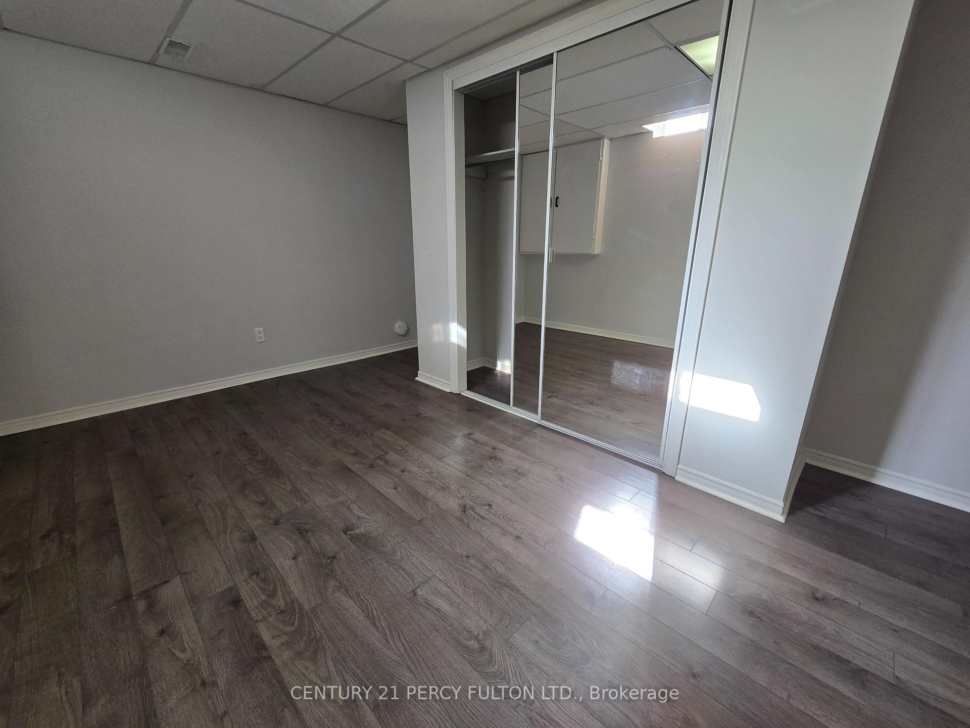 Photo 8 of Unit Bsmt, 74 Winding Lane, Vaughan, Crestwood-Springfarm-Yorkhill — HOMEH