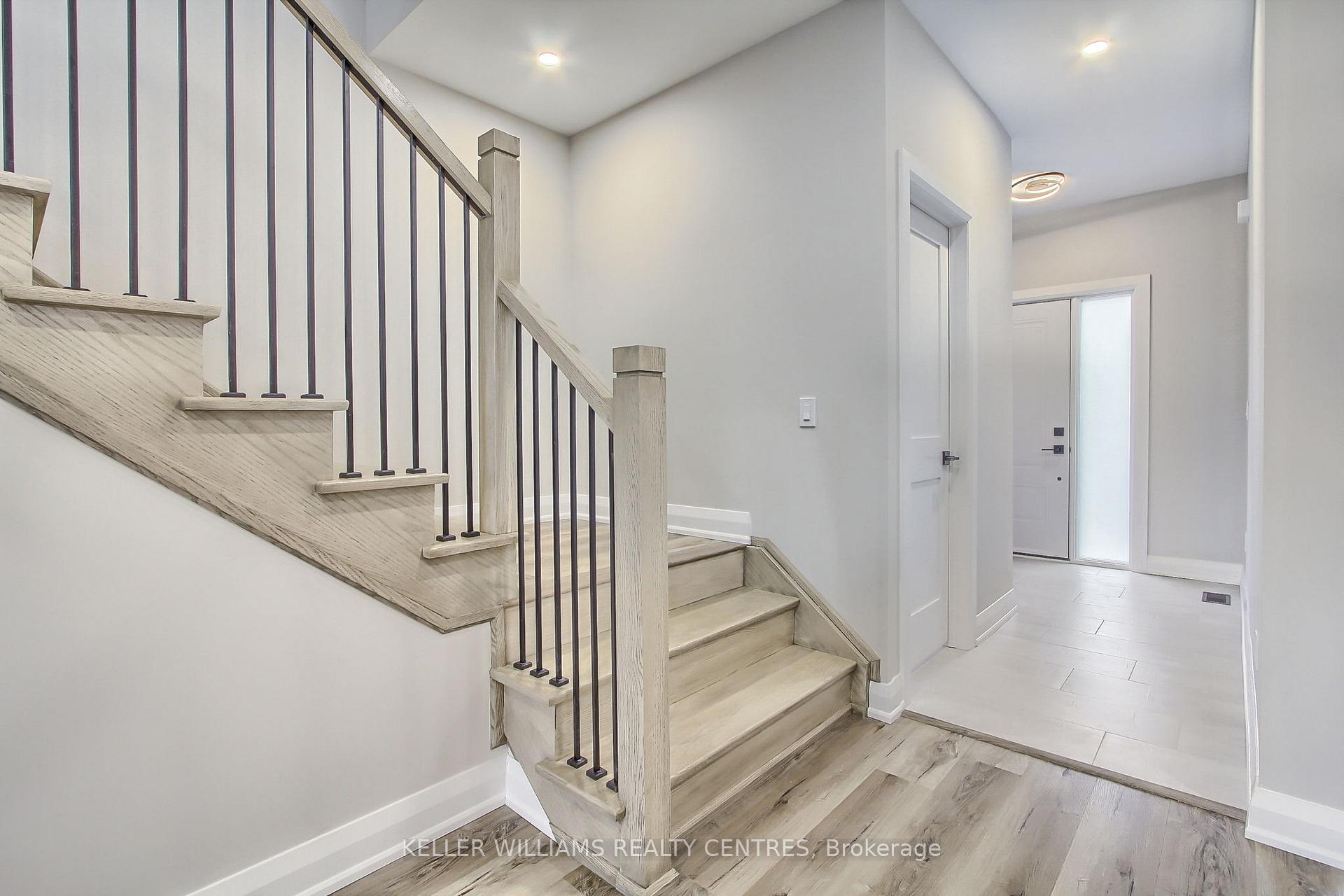 Photo 5 of 16 John Harvey Street, Uxbridge — HOMEH