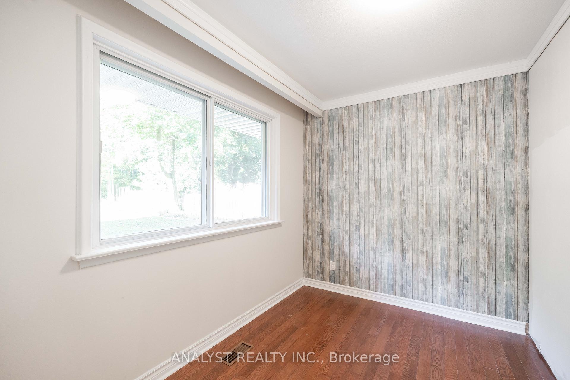 Photo 14 of 76 Cardish Street, Vaughan, Kleinburg — HOMEH