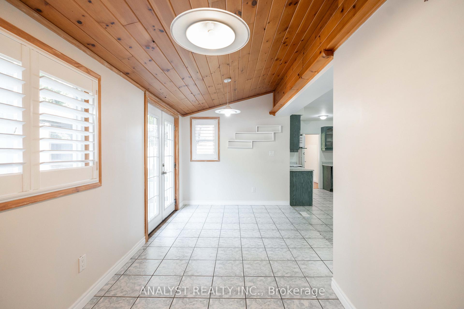 Photo 18 of 76 Cardish Street, Vaughan, Kleinburg — HOMEH