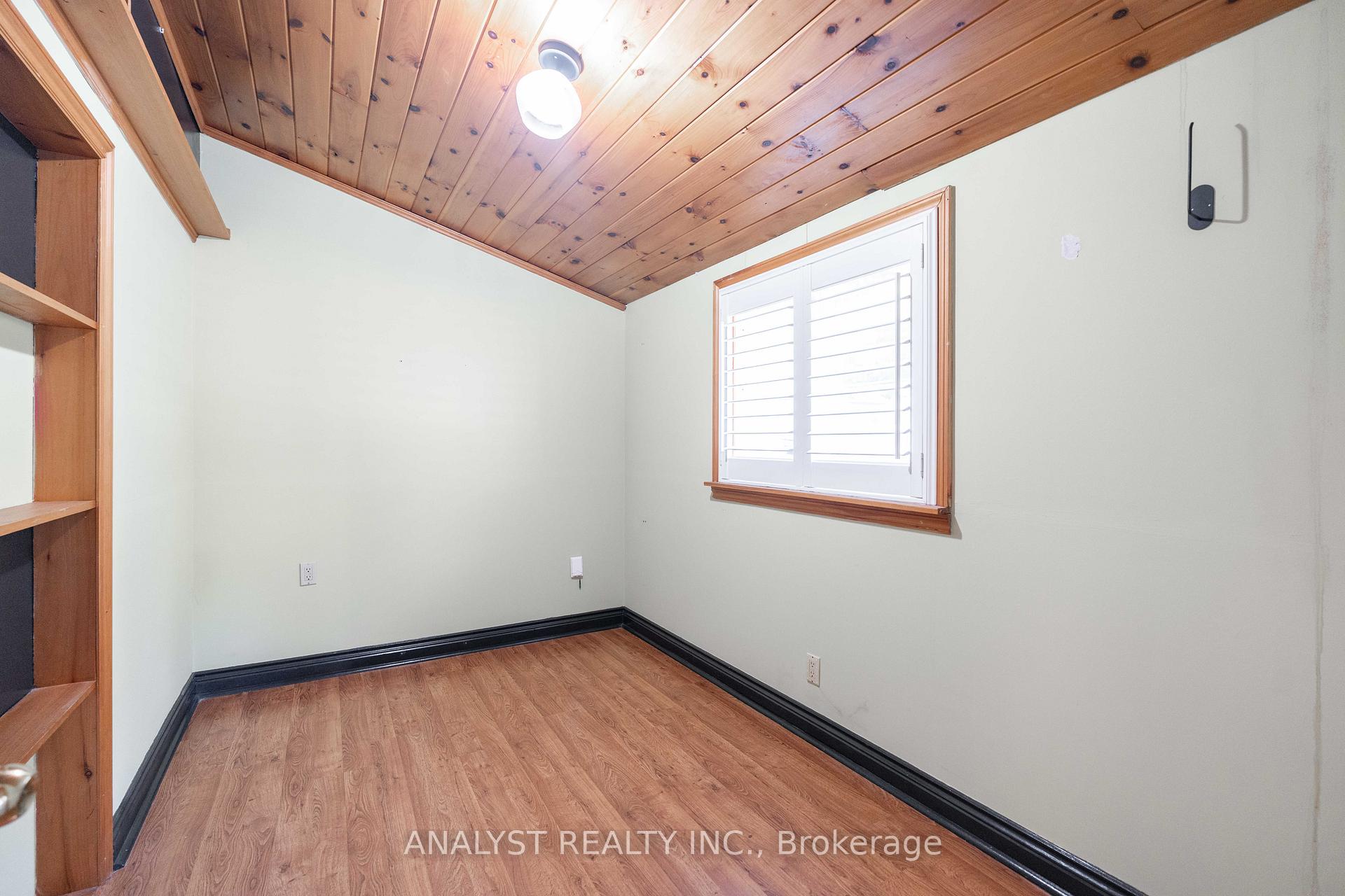 Photo 19 of 76 Cardish Street, Vaughan, Kleinburg — HOMEH