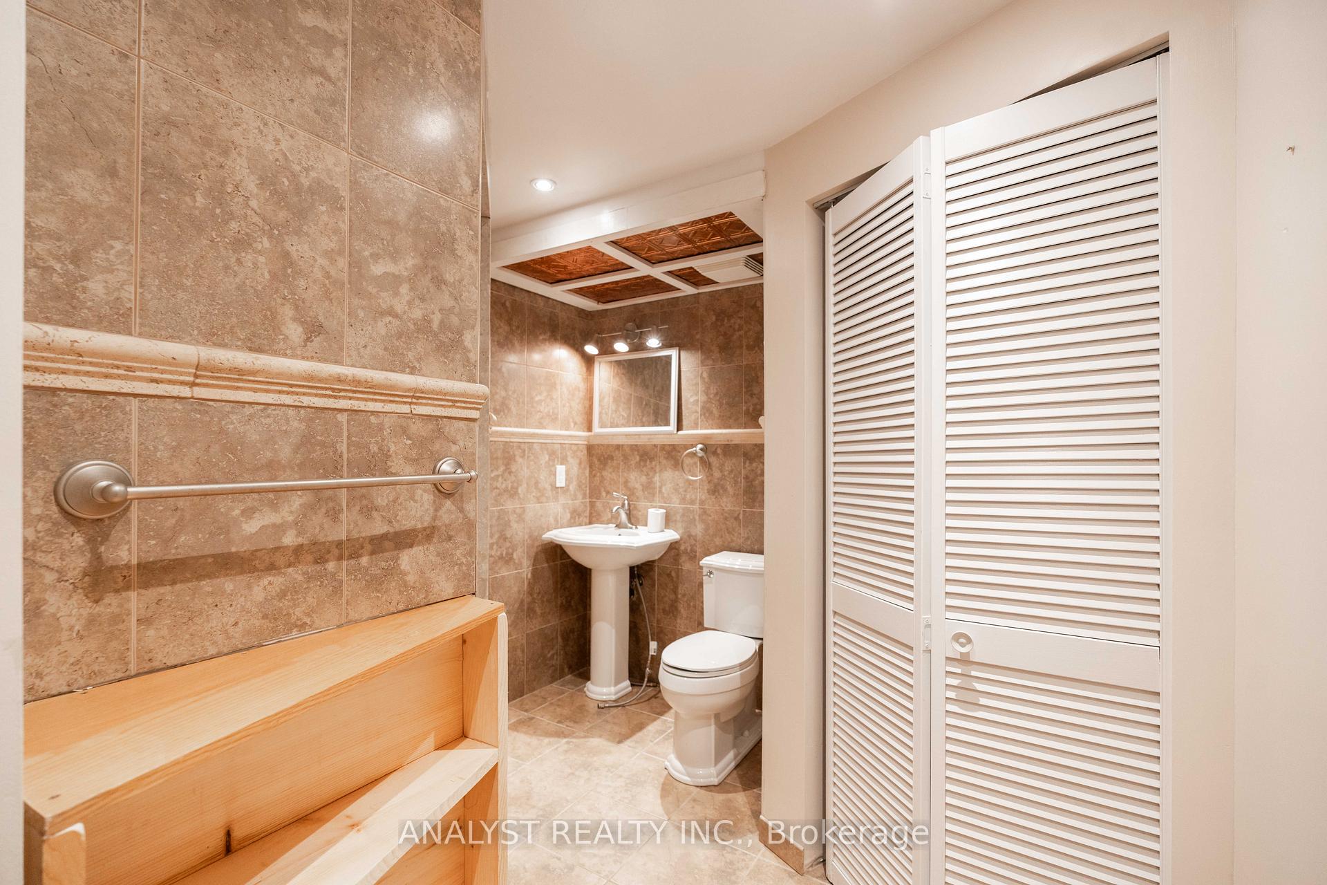 Photo 33 of 76 Cardish Street, Vaughan, Kleinburg — HOMEH