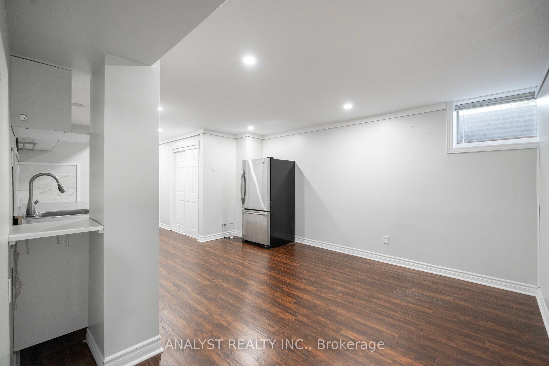 Photo 38 of 76 Cardish Street, Vaughan, Kleinburg — HOMEH