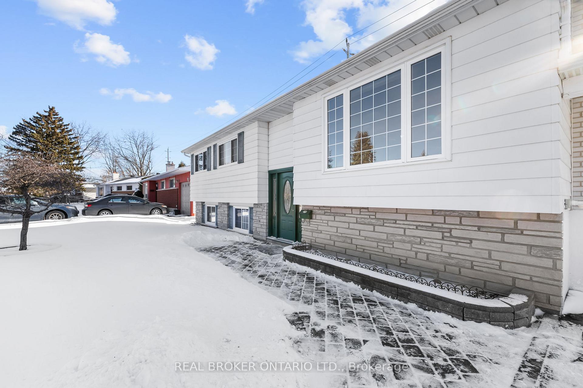 Photo 2 of 26 Tanglewood Drive, Ottawa, Bells Corners — HOMEH