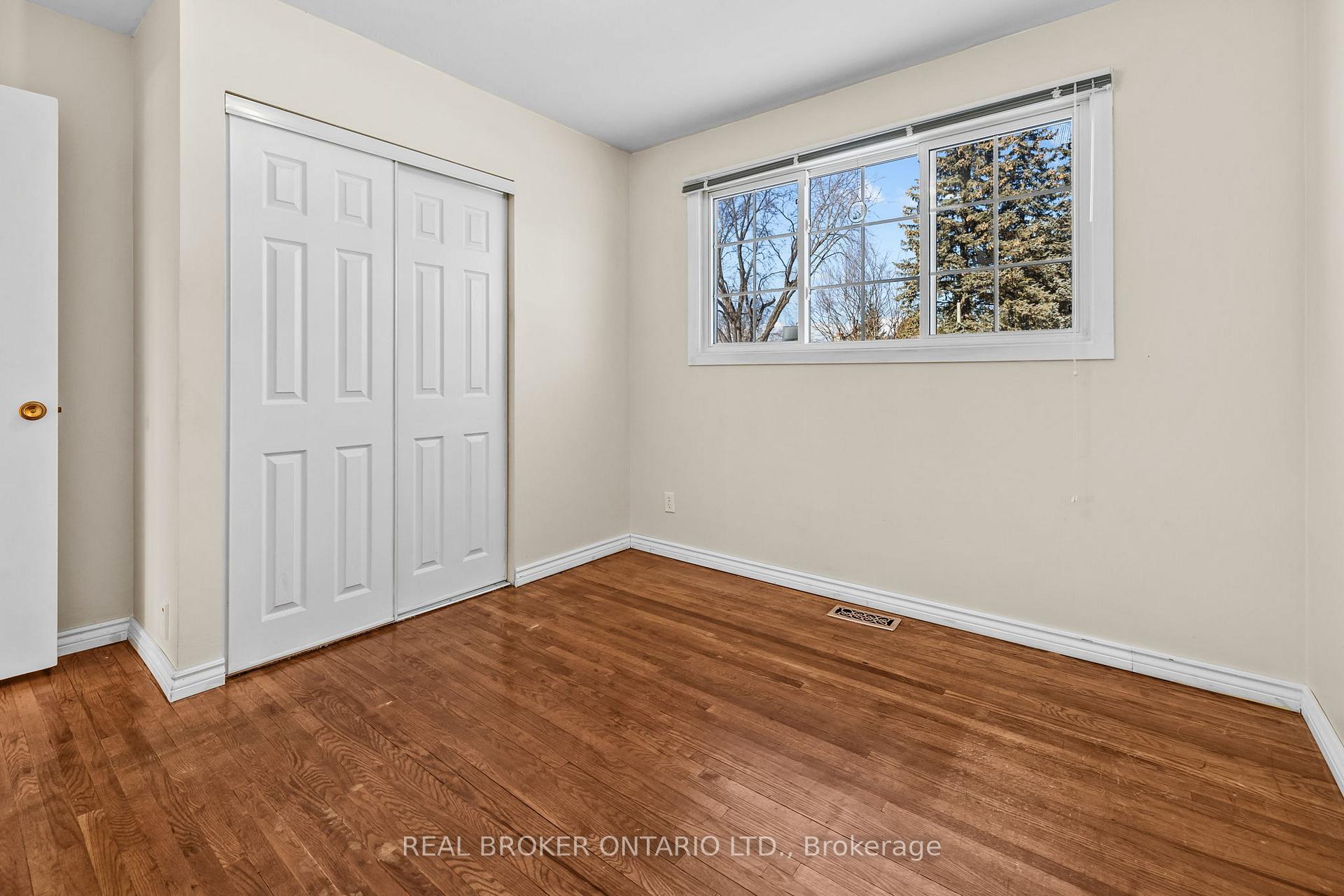 Photo 13 of 26 Tanglewood Drive, Ottawa, Bells Corners — HOMEH