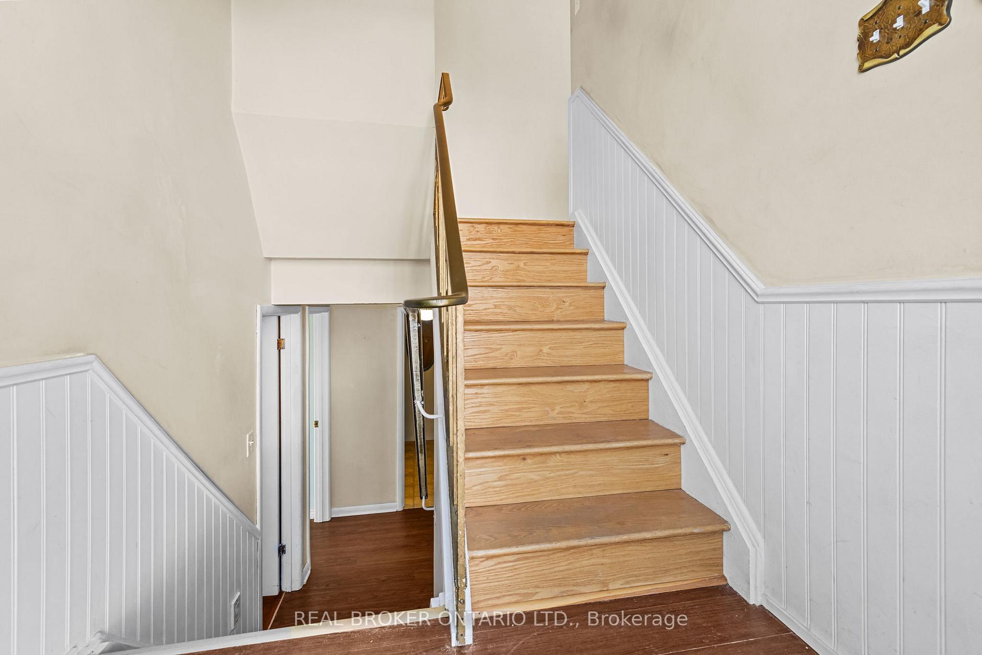 Photo 17 of 26 Tanglewood Drive, Ottawa, Bells Corners — HOMEH