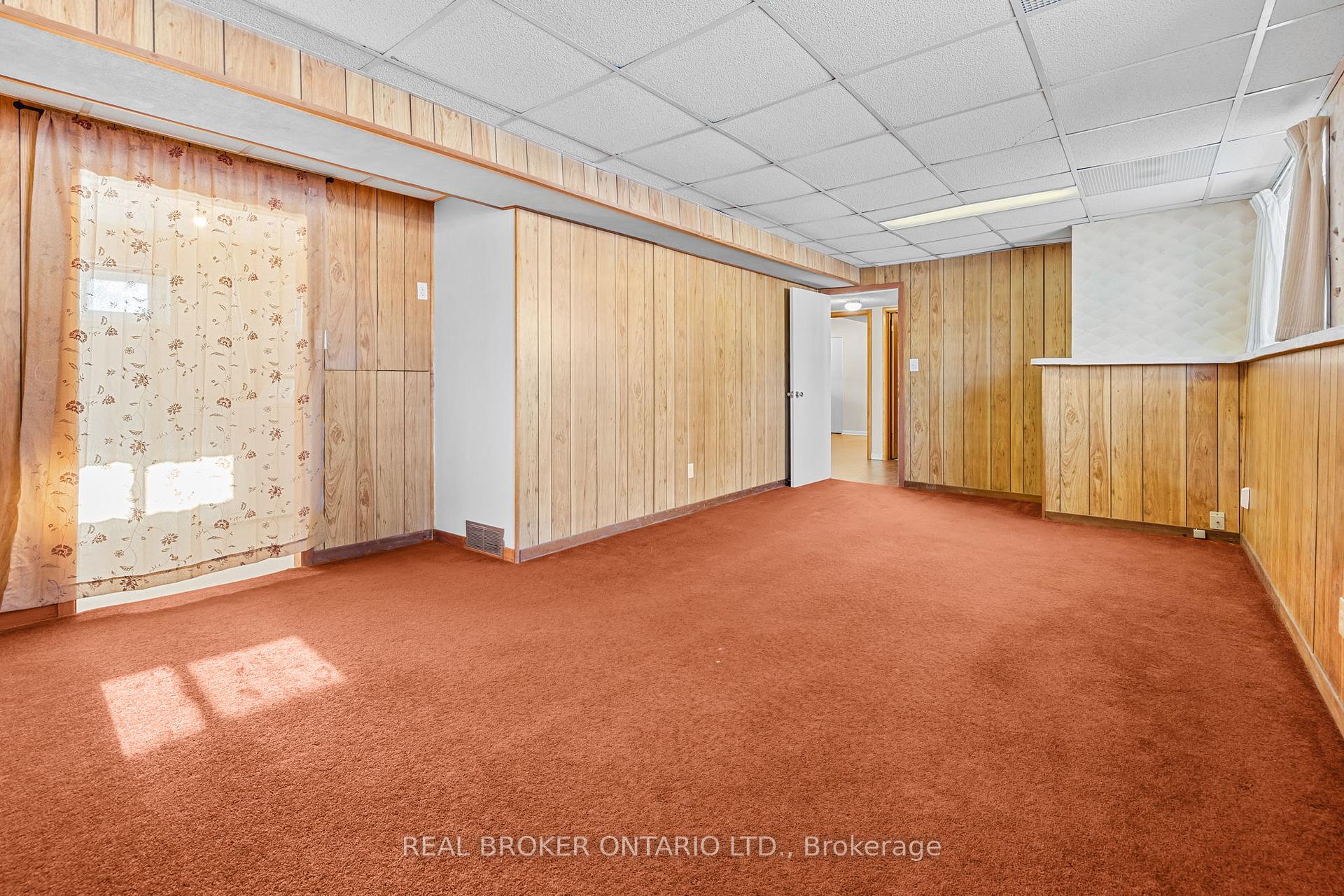 Photo 20 of 26 Tanglewood Drive, Ottawa, Bells Corners — HOMEH