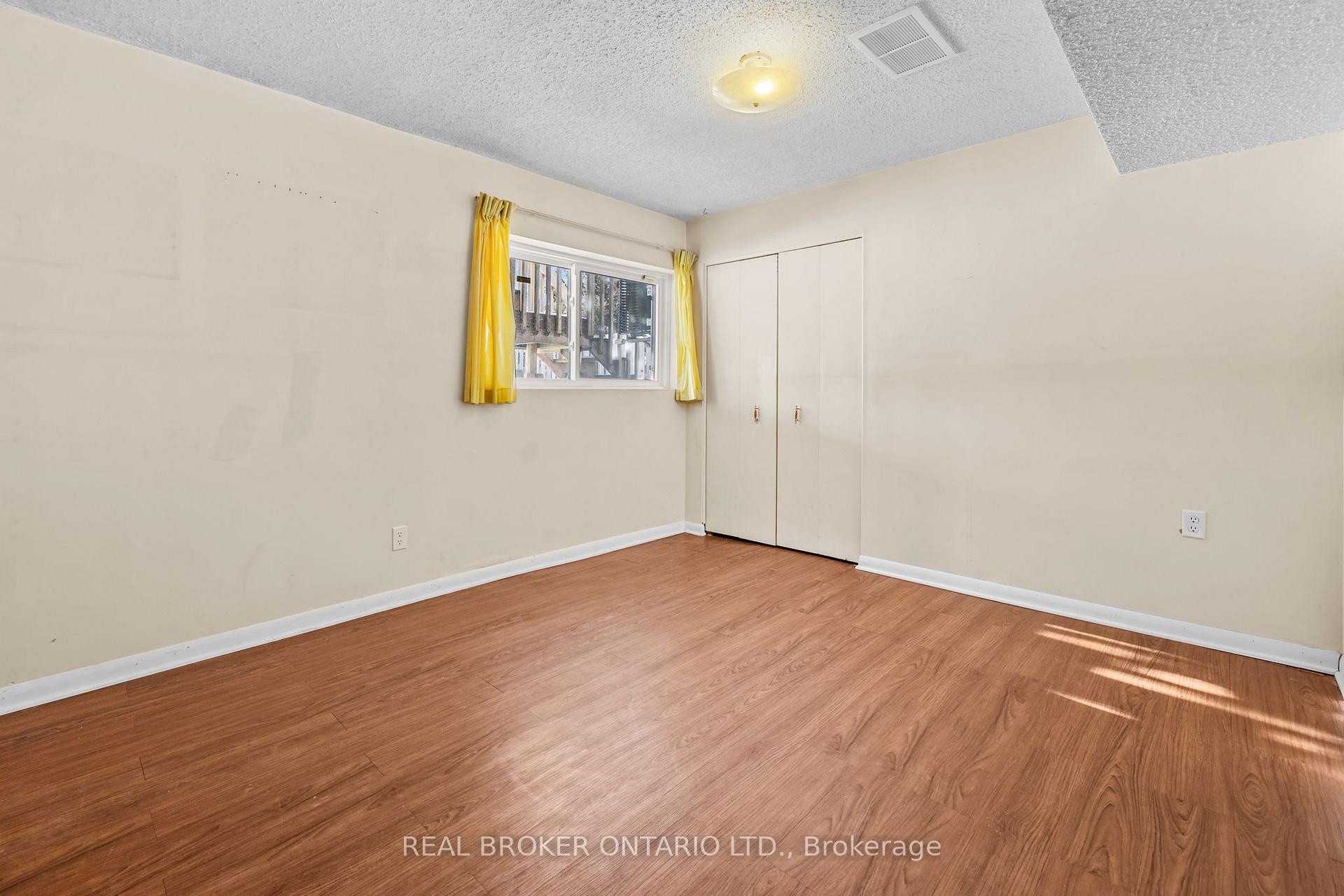 Photo 19 of 26 Tanglewood Drive, Ottawa, Bells Corners — HOMEH