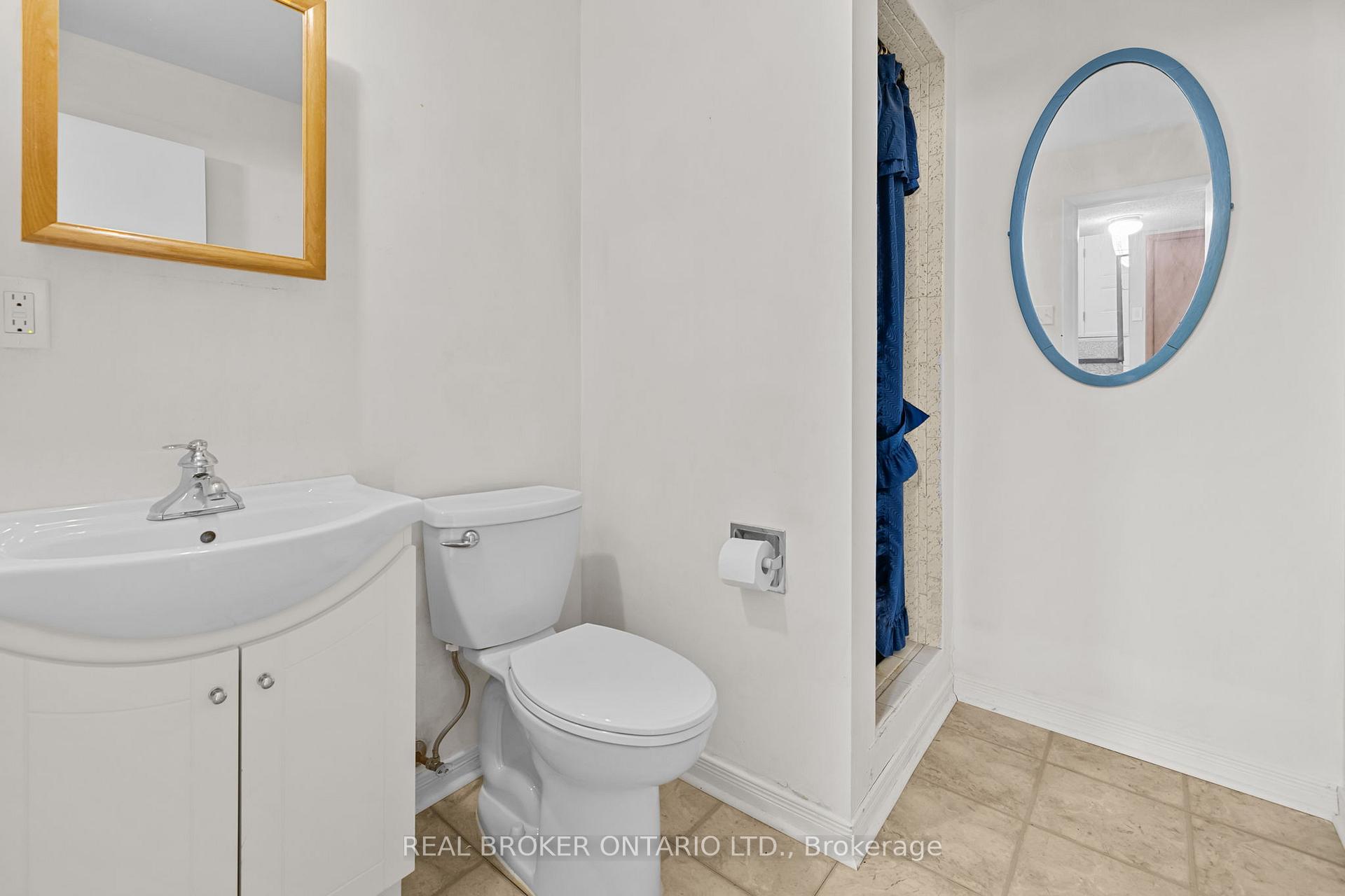 Photo 23 of 26 Tanglewood Drive, Ottawa, Bells Corners — HOMEH