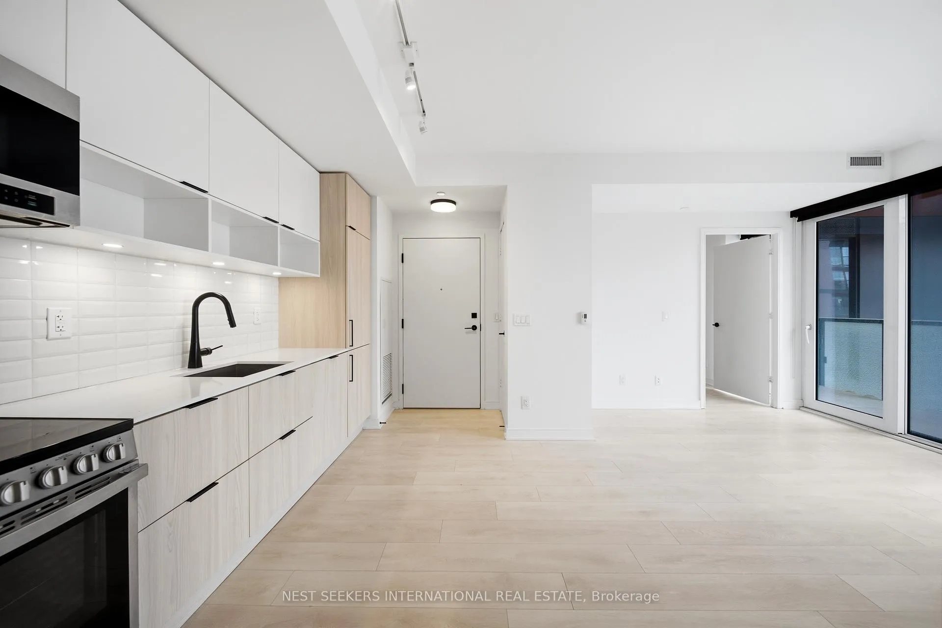 Photo 6 of Unit S551, 180 Mill Street, Toronto, Waterfront Communities — HOMEH