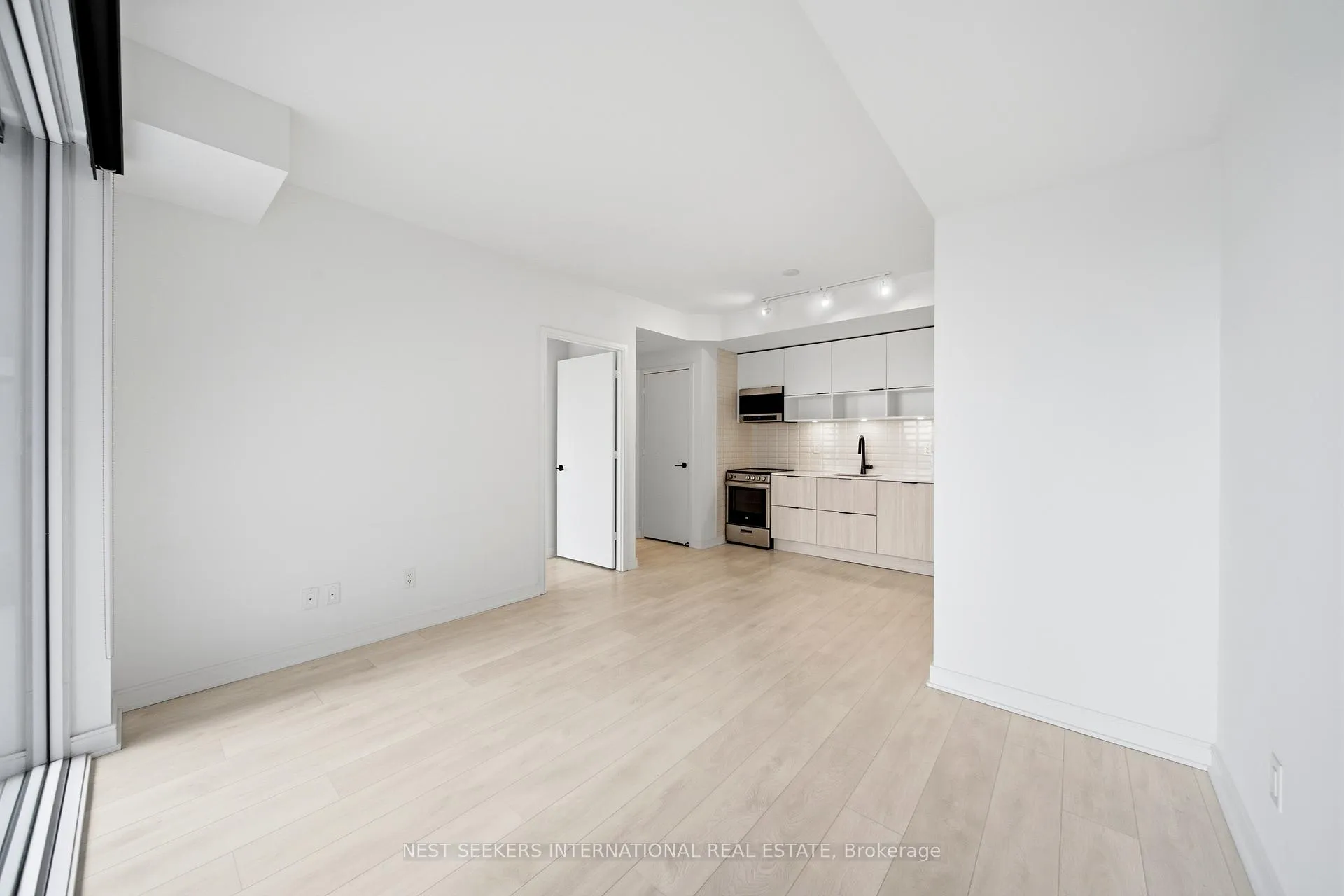 Photo 9 of Unit S551, 180 Mill Street, Toronto, Waterfront Communities — HOMEH