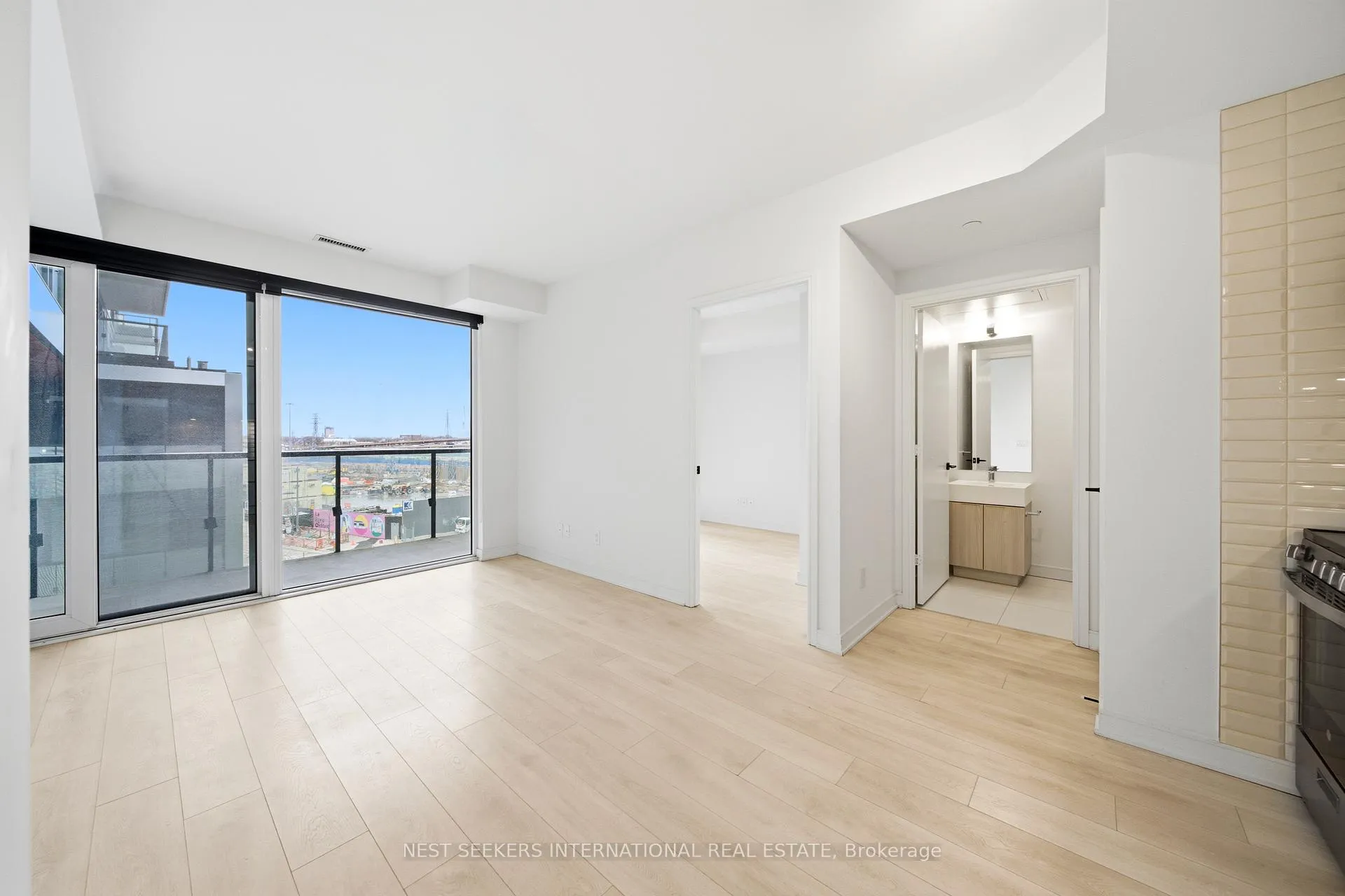 Photo 13 of Unit S551, 180 Mill Street, Toronto, Waterfront Communities — HOMEH