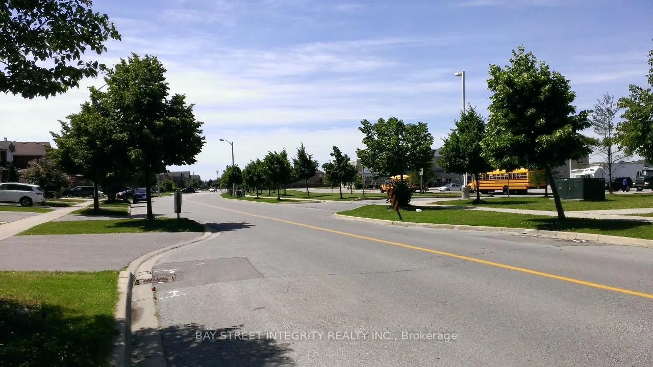 Photo 12 of 163 Forest Run Boulevard, Vaughan, Patterson — HOMEH