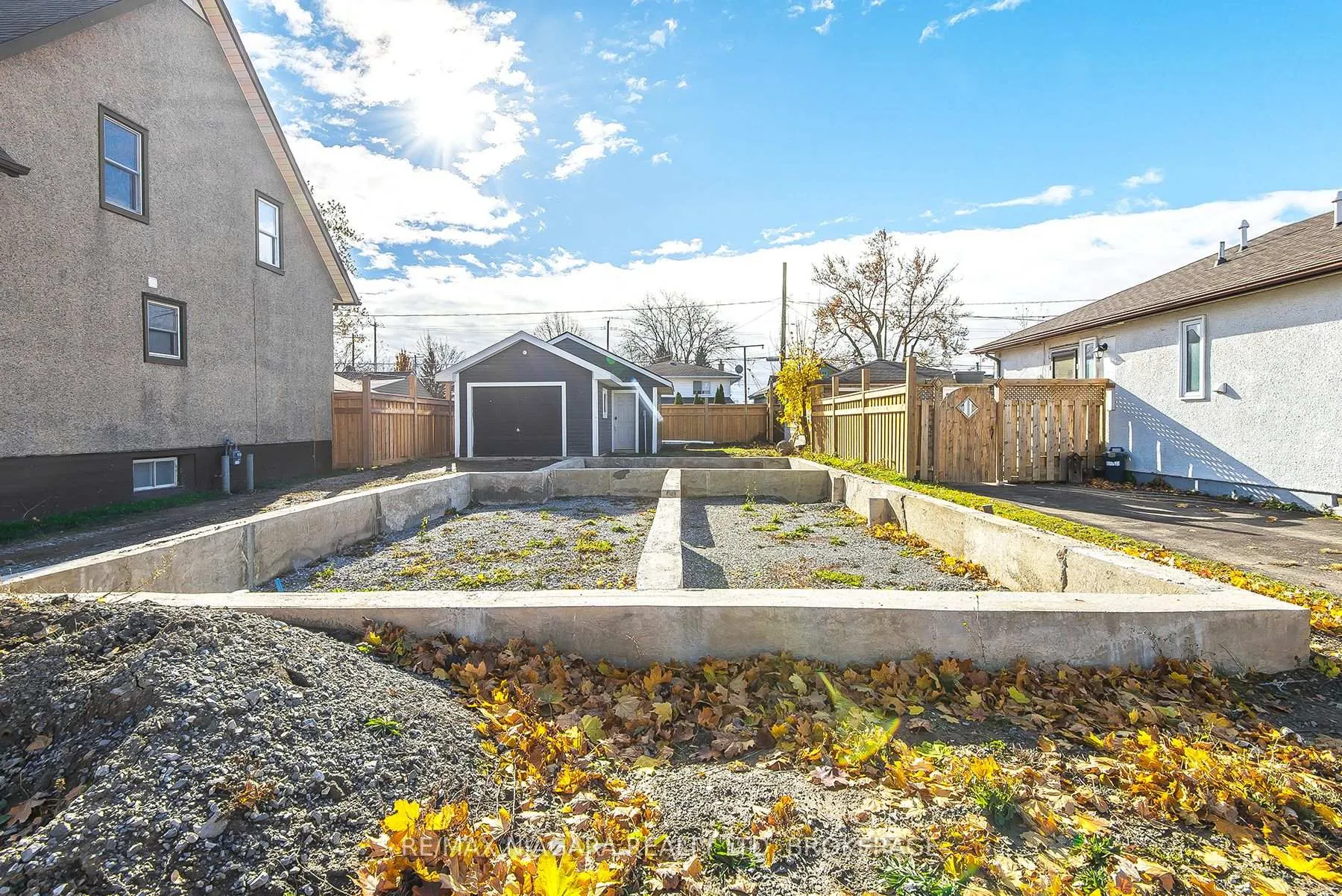 Photo 1 of 397 Gatfield Avenue, Welland, Lincoln/Crowland — HOMEH