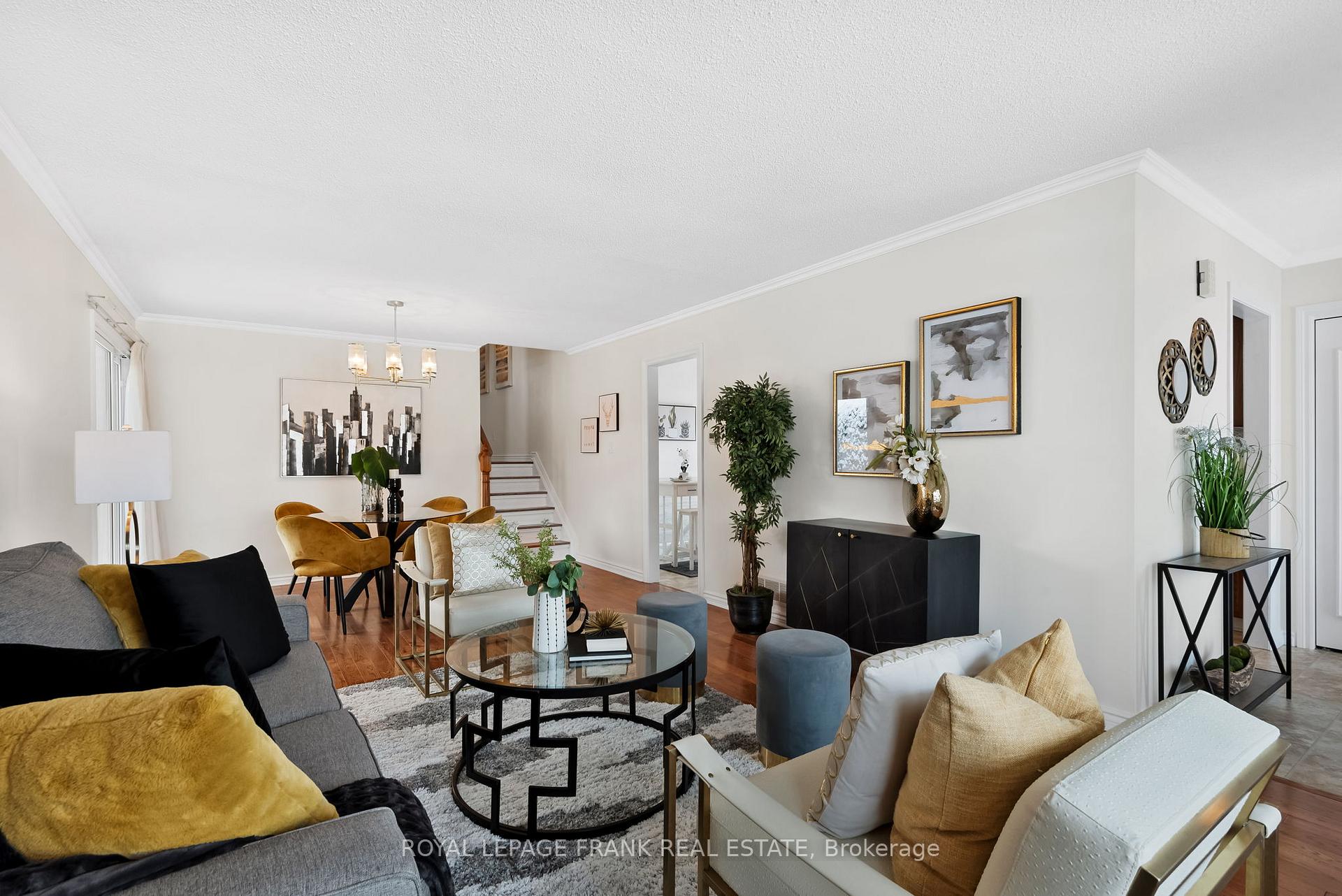 Photo 7 of 44 Munro Crescent, Uxbridge — HOMEH
