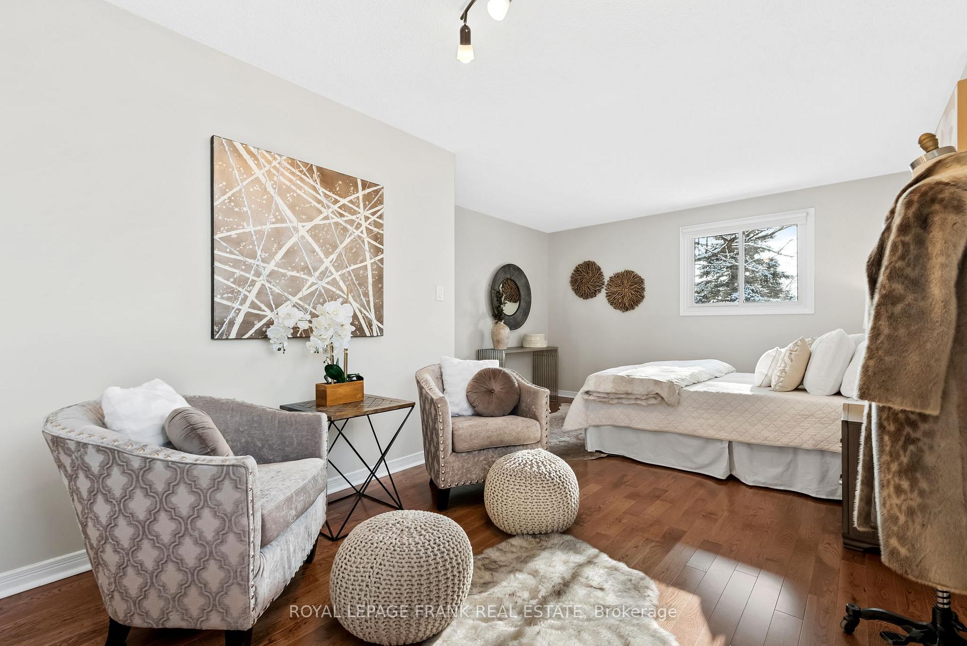 Photo 14 of 44 Munro Crescent, Uxbridge — HOMEH
