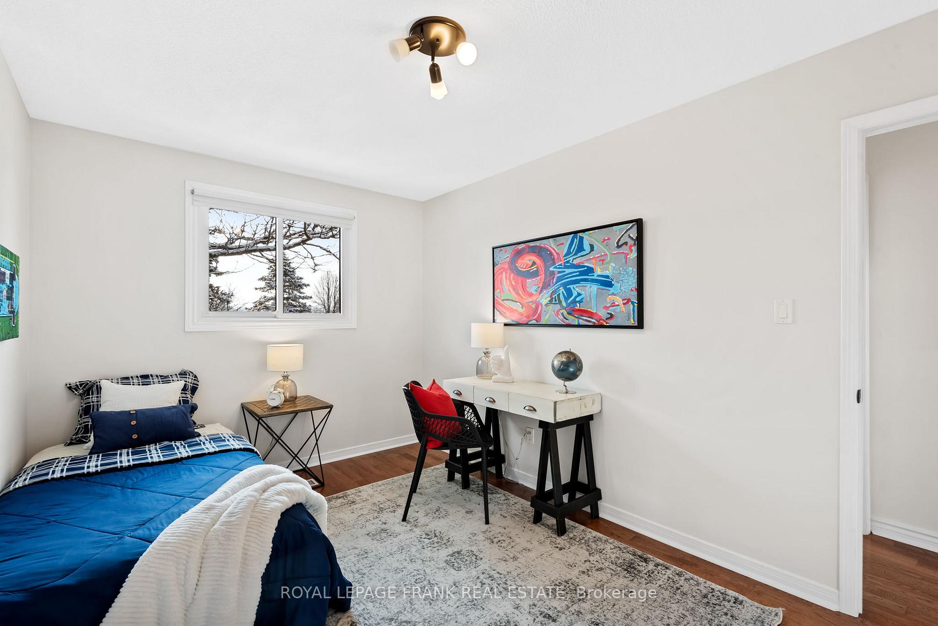 Photo 16 of 44 Munro Crescent, Uxbridge — HOMEH