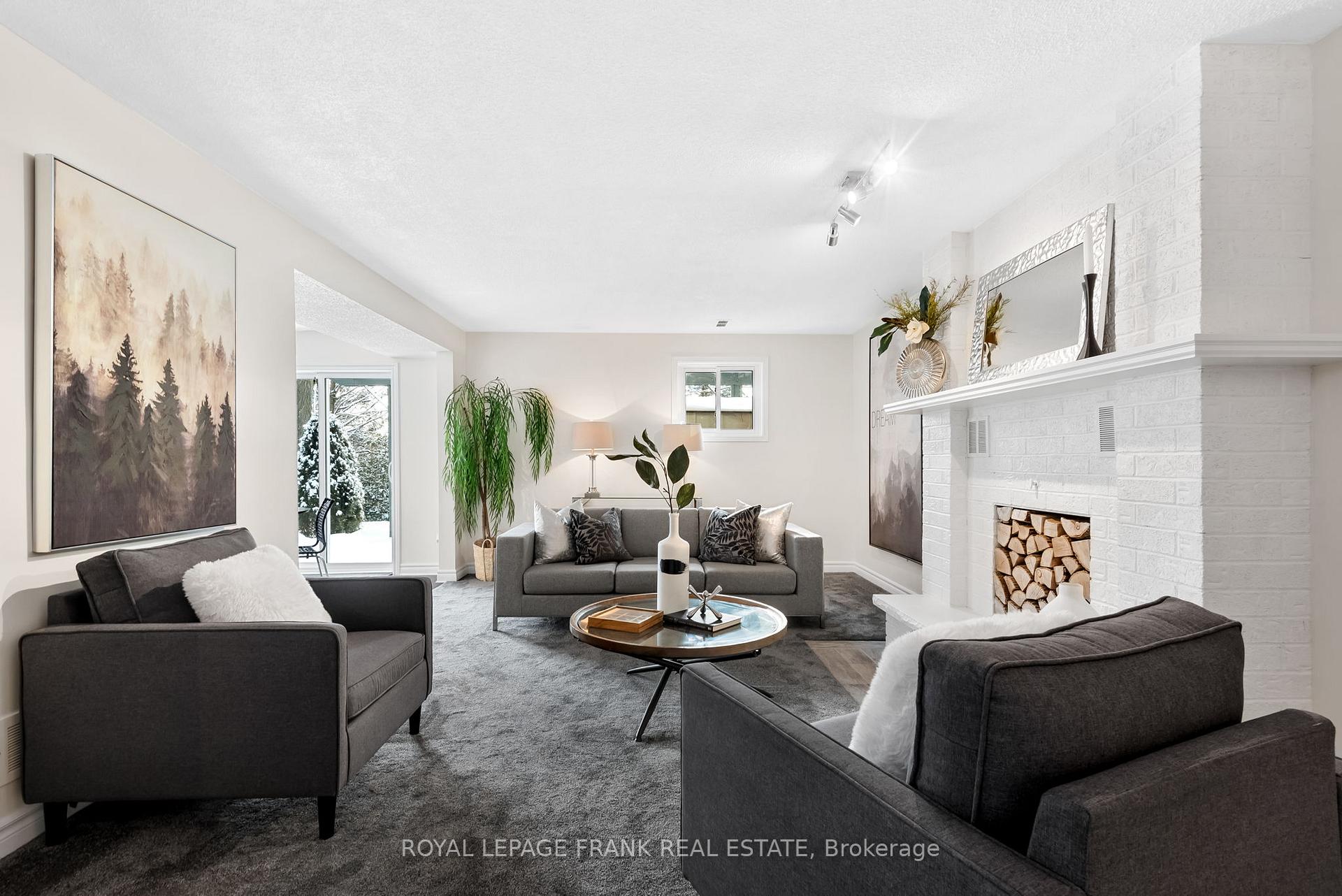 Photo 18 of 44 Munro Crescent, Uxbridge — HOMEH