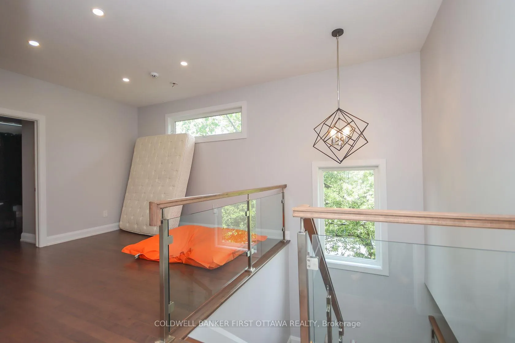 Photo 28 of 165 Wesley Avenue, Ottawa, Westboro/Hampton Park — HOMEH