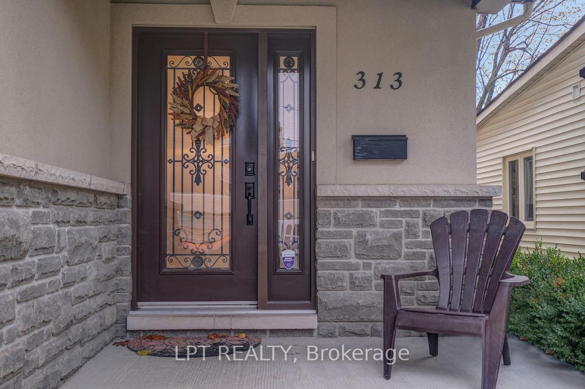 Photo 4 of 313 Clifton Road, Ottawa, Westboro South — HOMEH