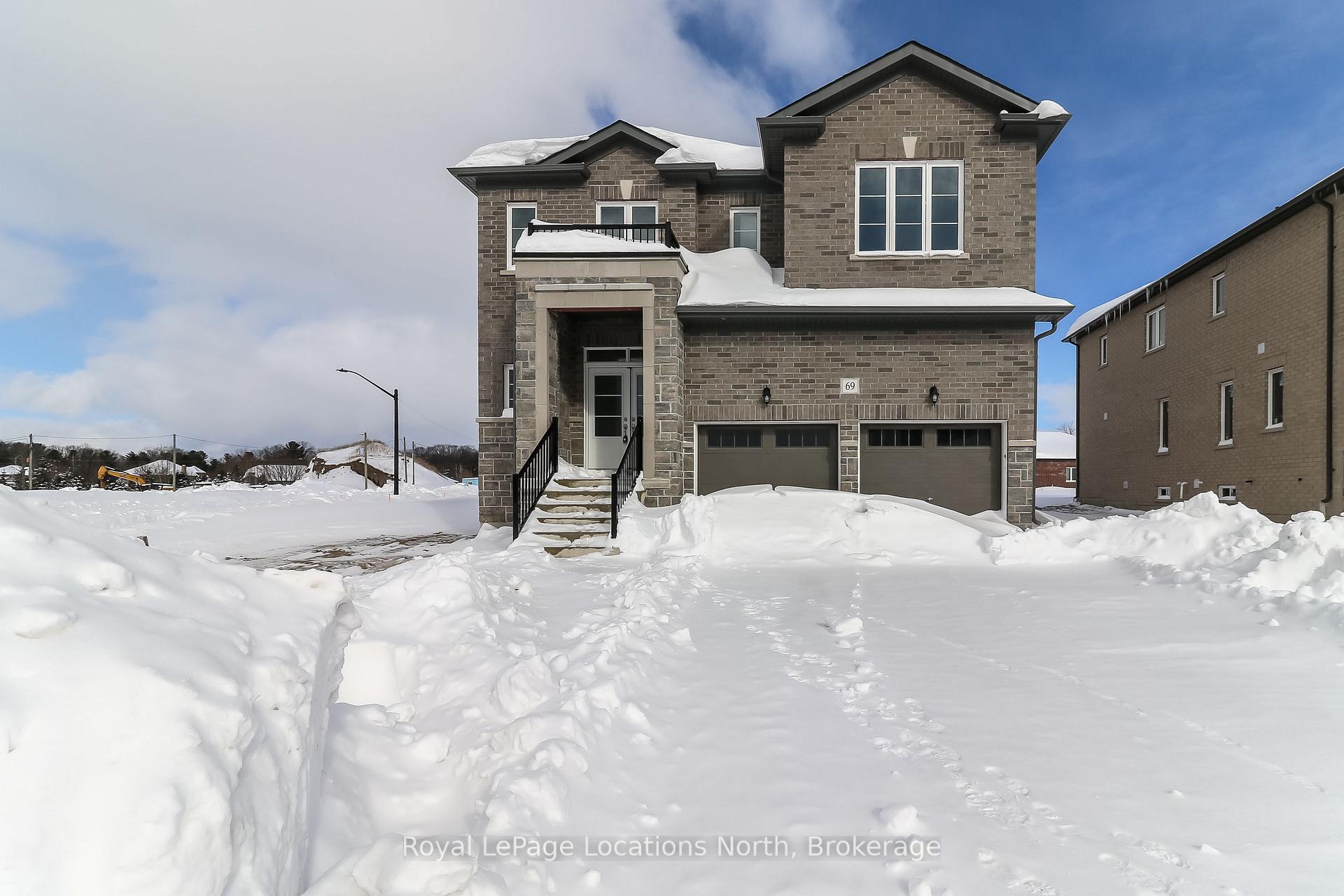 Photo 1 of 69 Amber Drive, Wasaga Beach — HOMEH