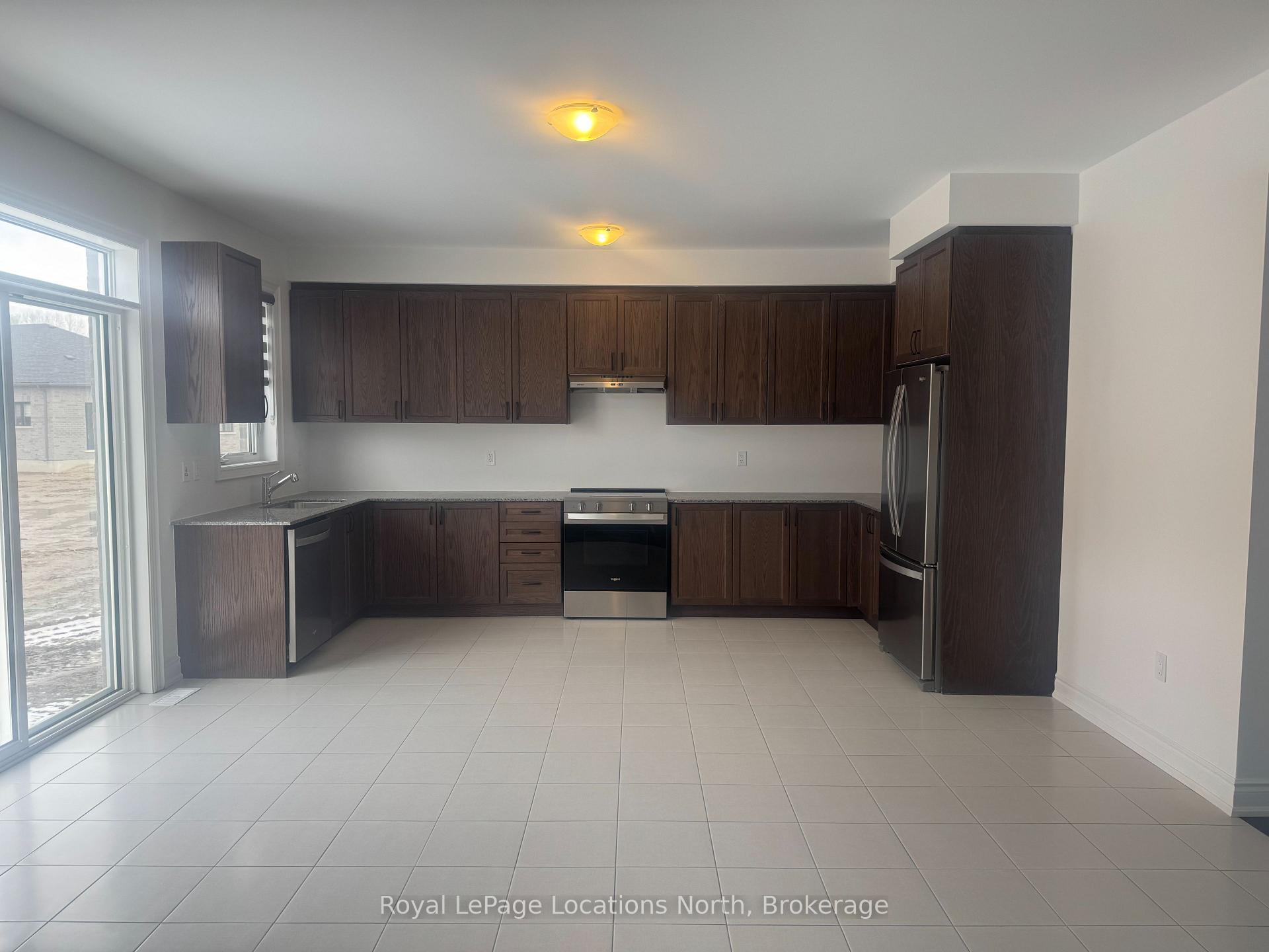 Photo 6 of 69 Amber Drive, Wasaga Beach — HOMEH