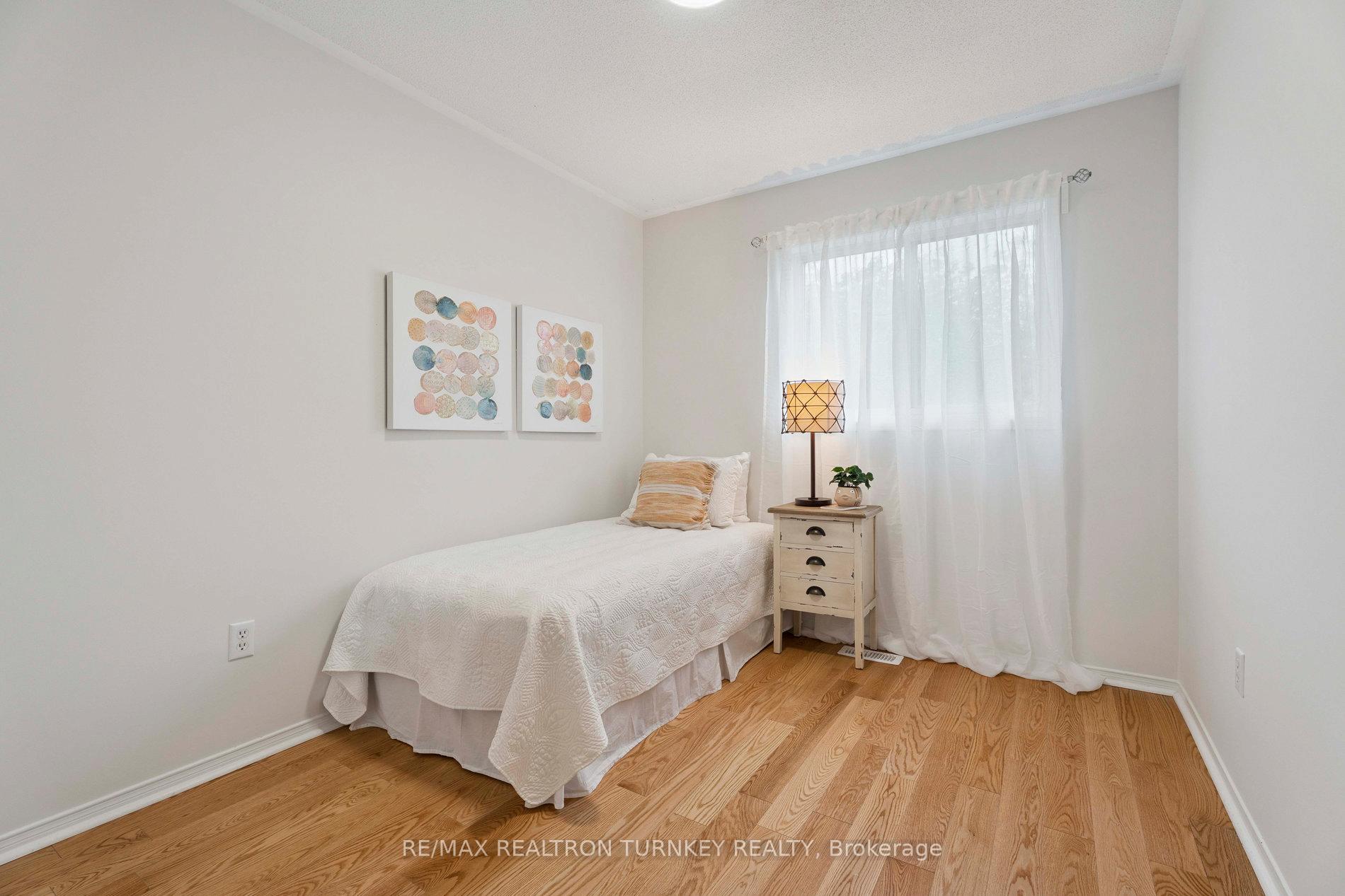Photo 24 of 83 Pickett Crescent, Barrie, Painswick North — HOMEH