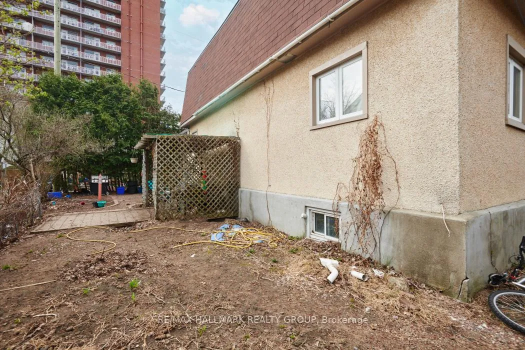 Photo 5 of 189 Devonshire Lane, Ottawa, Westboro/Hampton Park — HOMEH