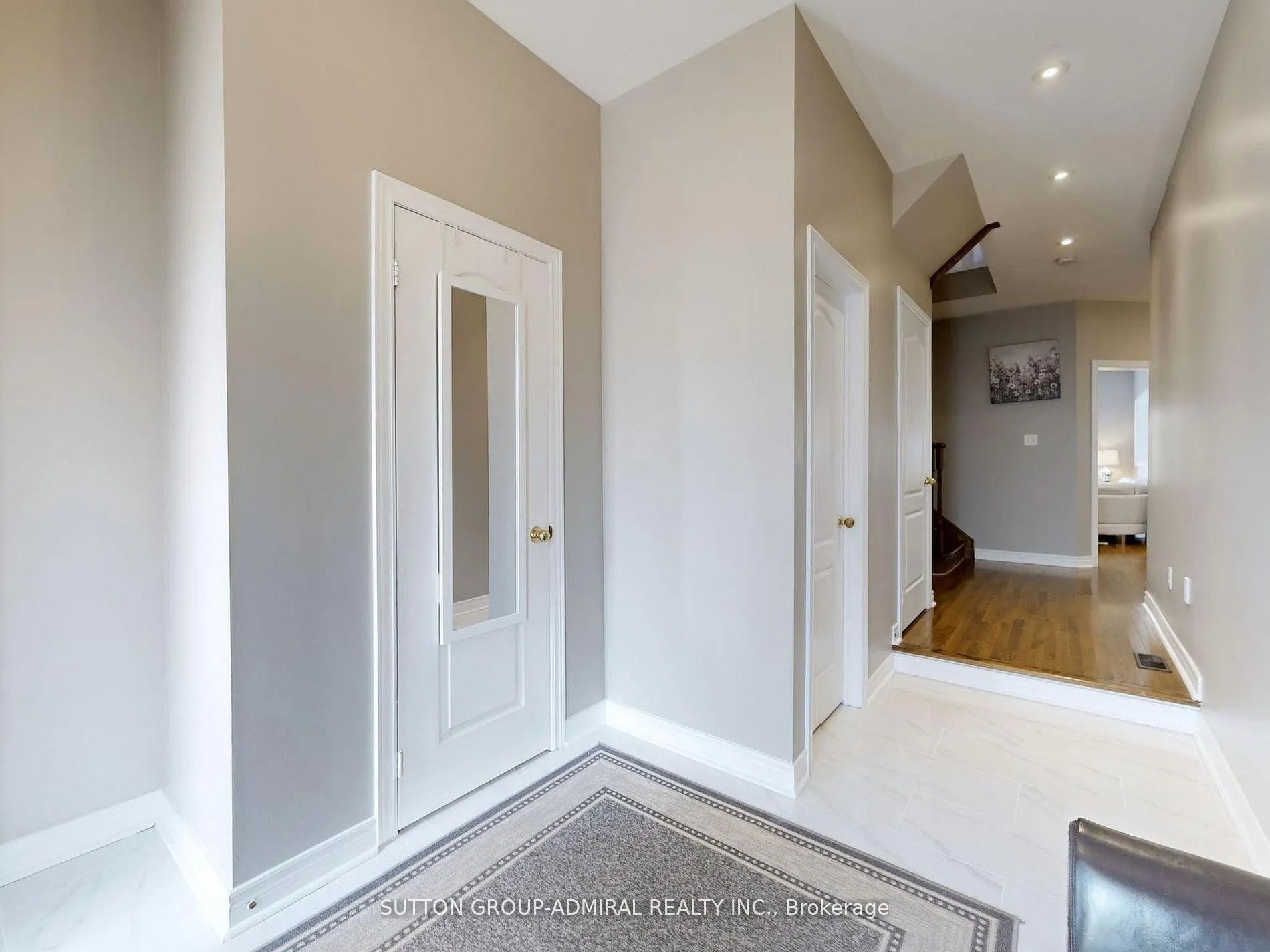 Photo 4 of 25 D'eva Drive, Vaughan, Patterson — HOMEH