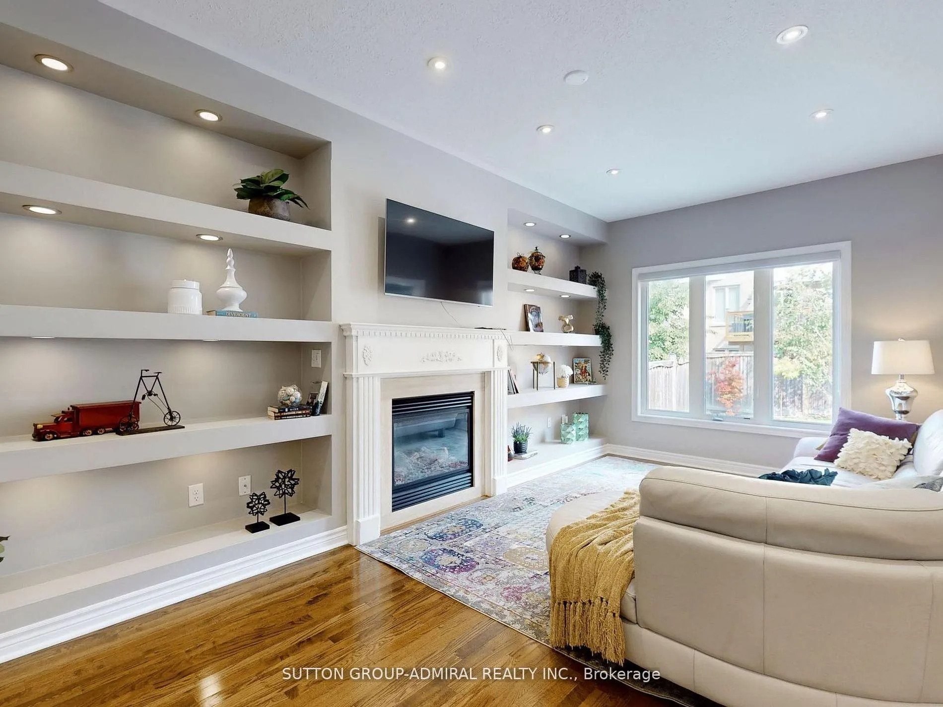Photo 5 of 25 D'eva Drive, Vaughan, Patterson — HOMEH