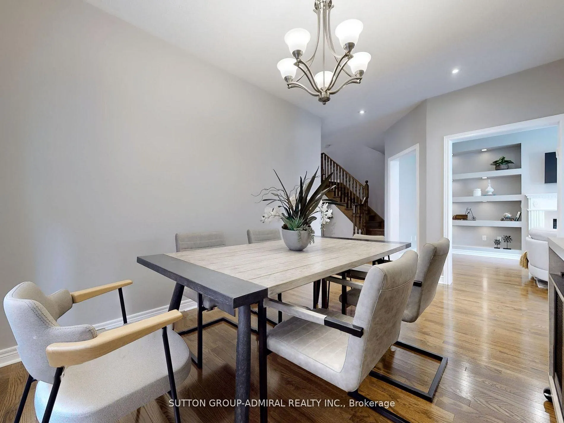 Photo 9 of 25 D'eva Drive, Vaughan, Patterson — HOMEH