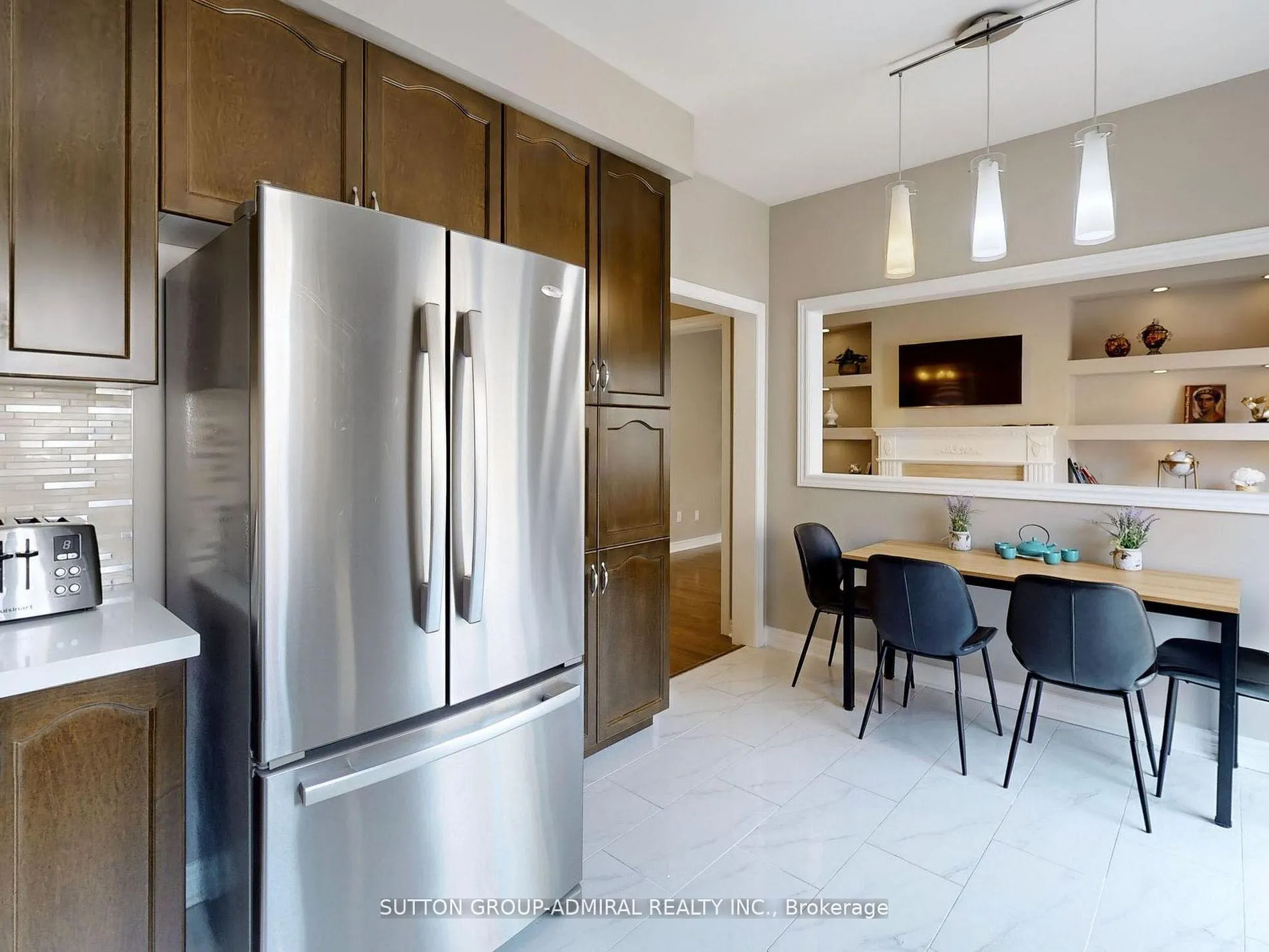Photo 13 of 25 D'eva Drive, Vaughan, Patterson — HOMEH
