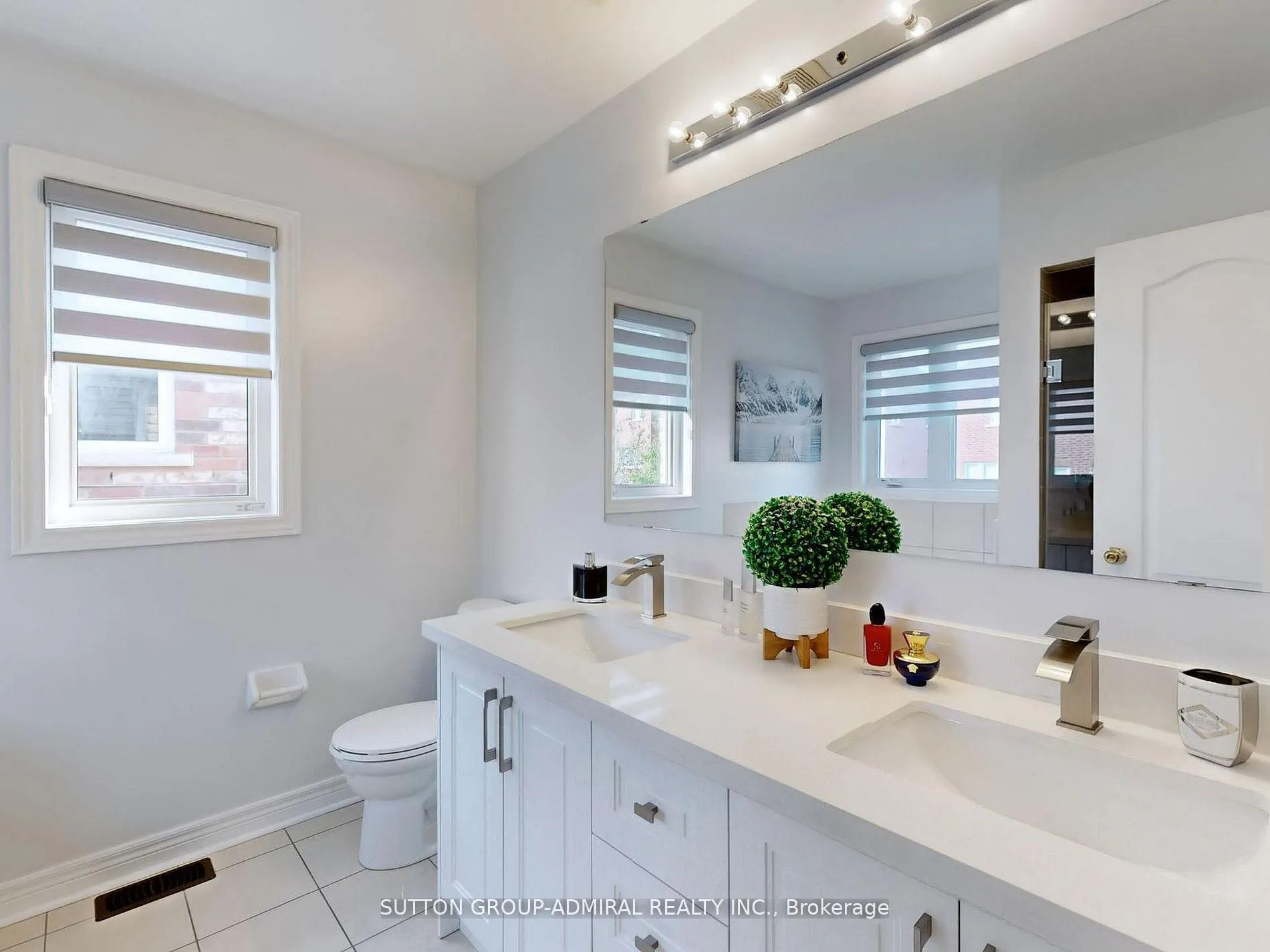 Photo 20 of 25 D'eva Drive, Vaughan, Patterson — HOMEH