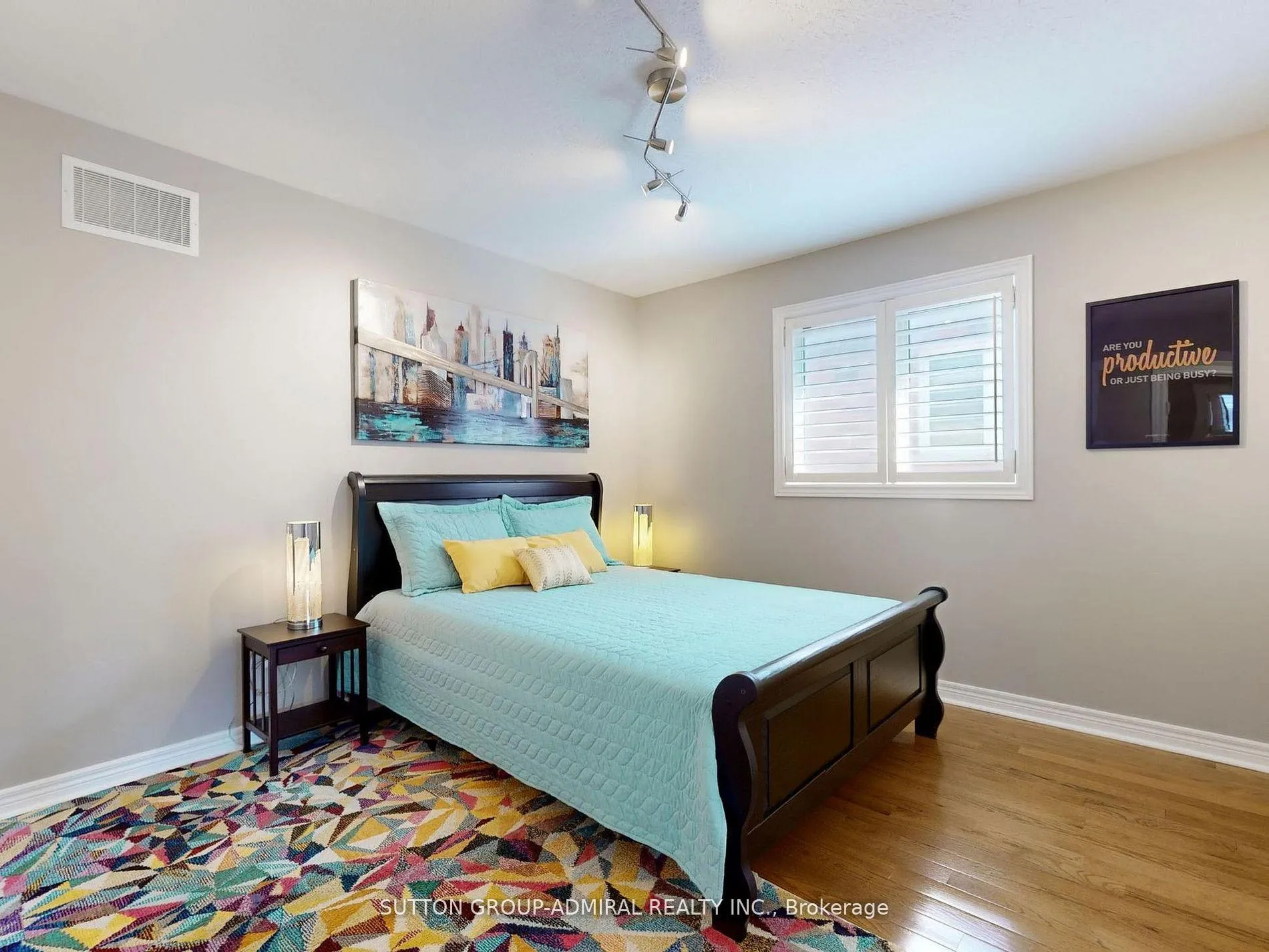 Photo 22 of 25 D'eva Drive, Vaughan, Patterson — HOMEH