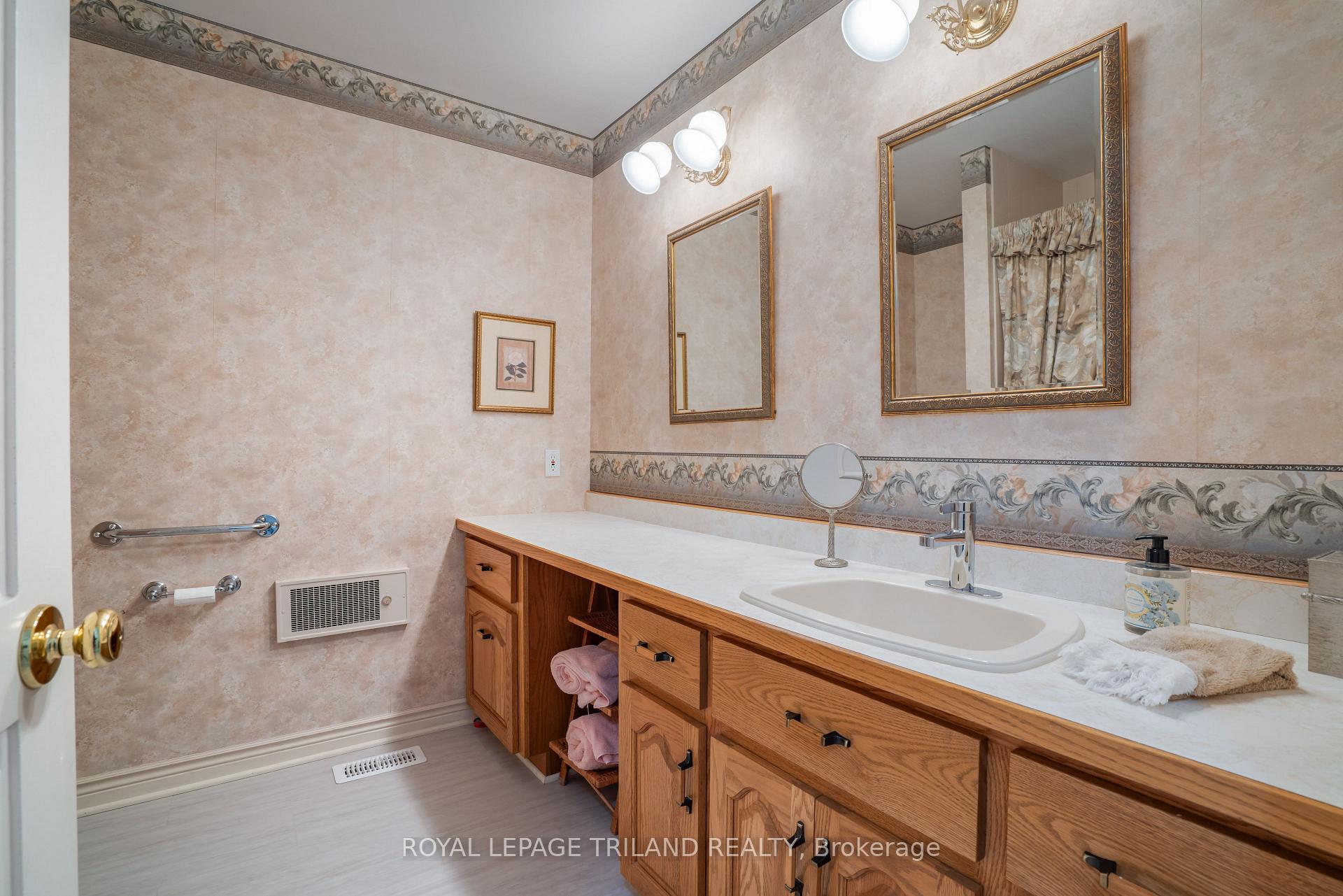 Photo 19 of 9380 Plank Road N, Bayham, Straffordville — HOMEH