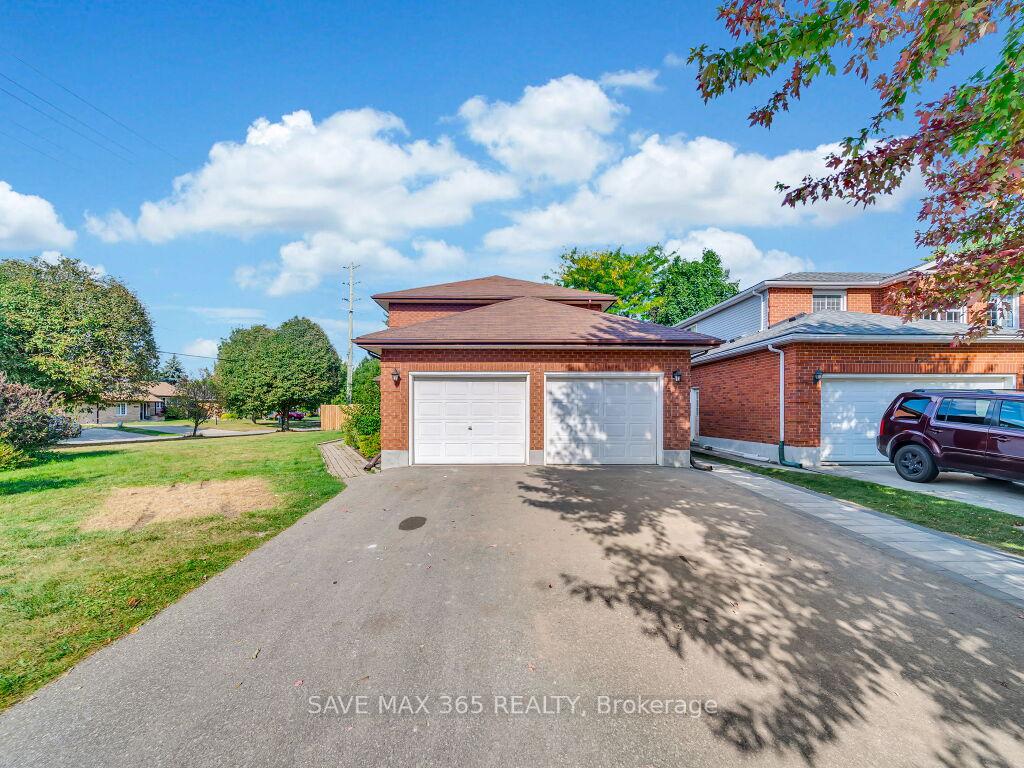Photo 3 of 175 Wissler Road, Waterloo — HOMEH