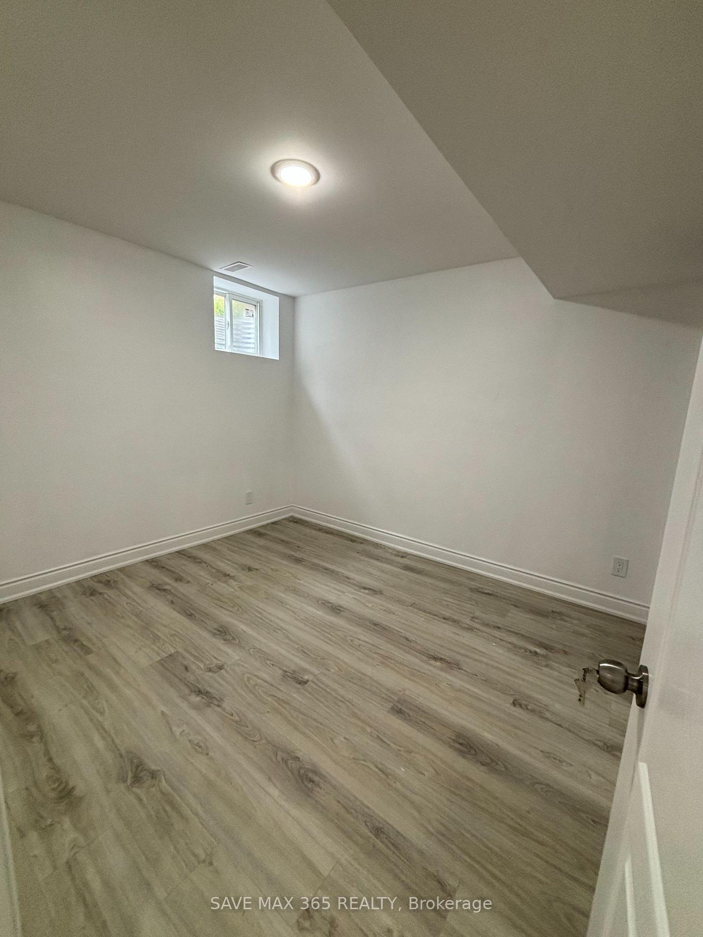 Photo 37 of 175 Wissler Road, Waterloo — HOMEH