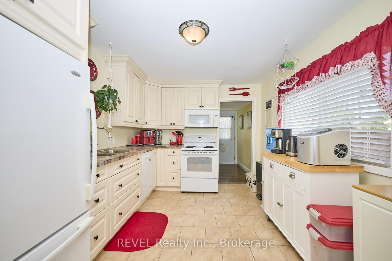 Photo 8 of 382 Hennepin Avenue, Welland, Lincoln/Crowland — HOMEH