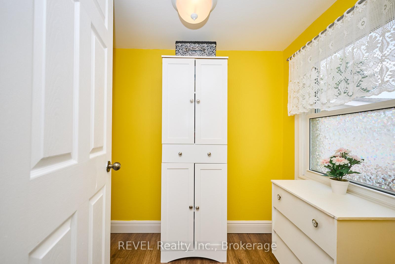Photo 10 of 382 Hennepin Avenue, Welland, Lincoln/Crowland — HOMEH