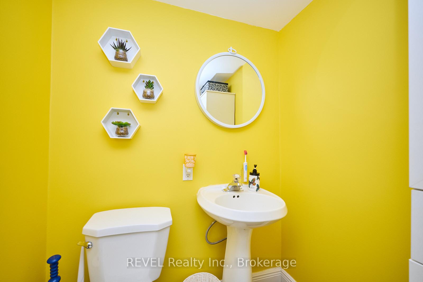 Photo 11 of 382 Hennepin Avenue, Welland, Lincoln/Crowland — HOMEH