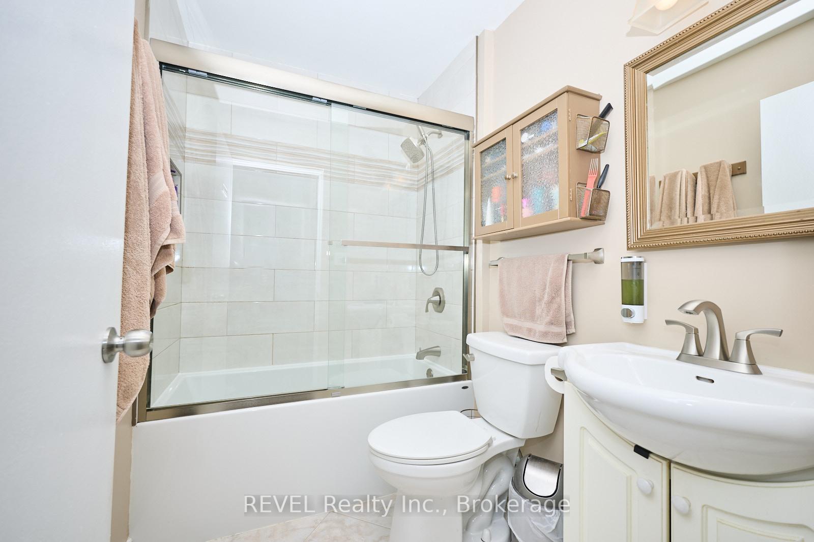 Photo 16 of 382 Hennepin Avenue, Welland, Lincoln/Crowland — HOMEH