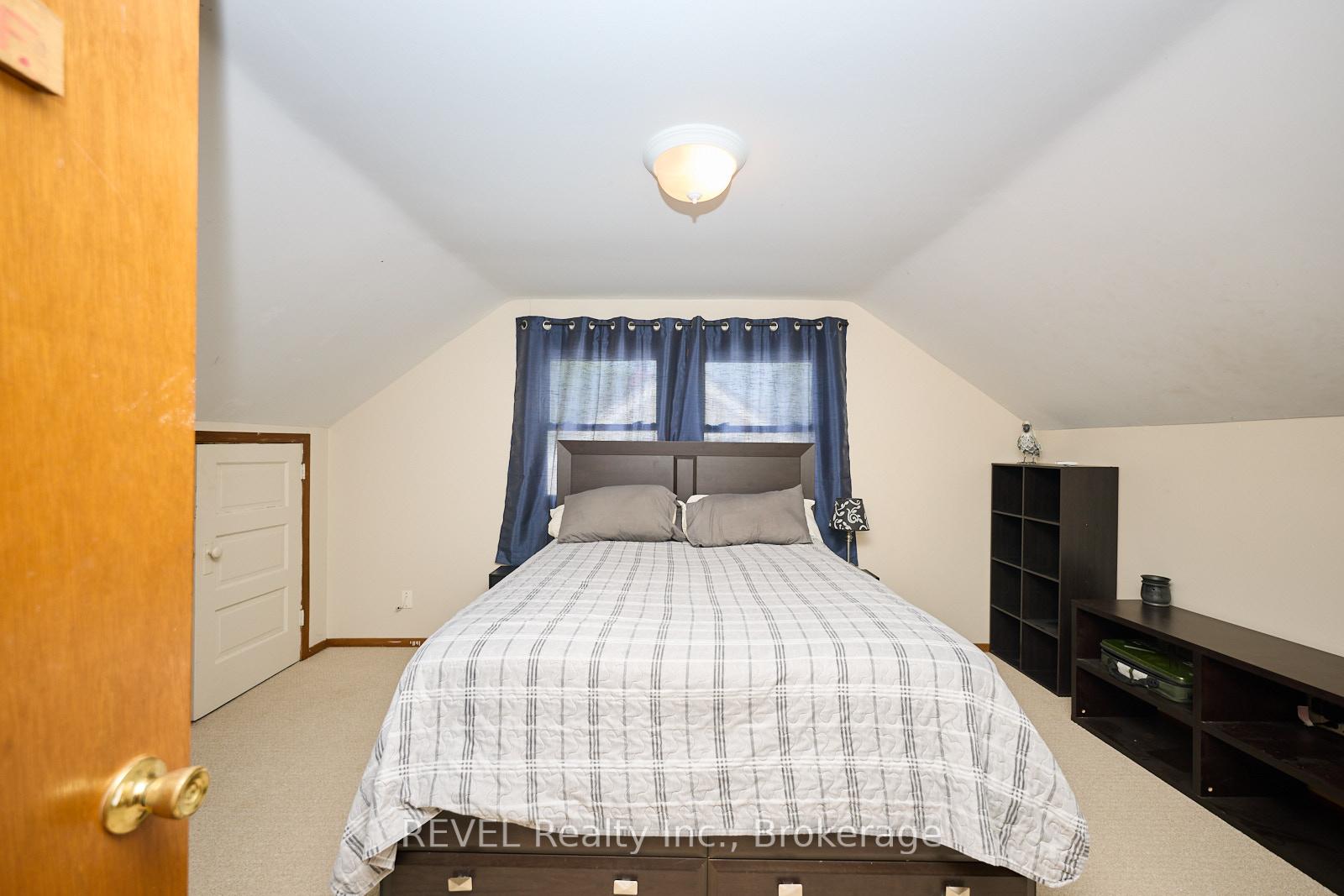 Photo 18 of 382 Hennepin Avenue, Welland, Lincoln/Crowland — HOMEH
