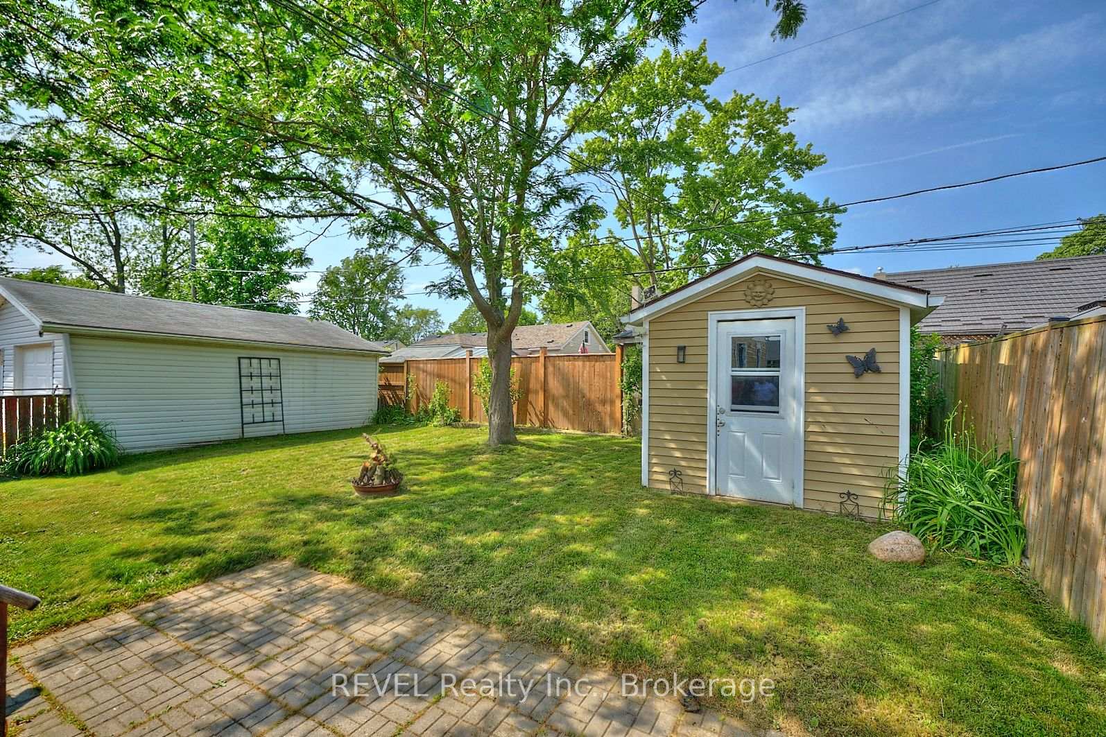 Photo 20 of 382 Hennepin Avenue, Welland, Lincoln/Crowland — HOMEH