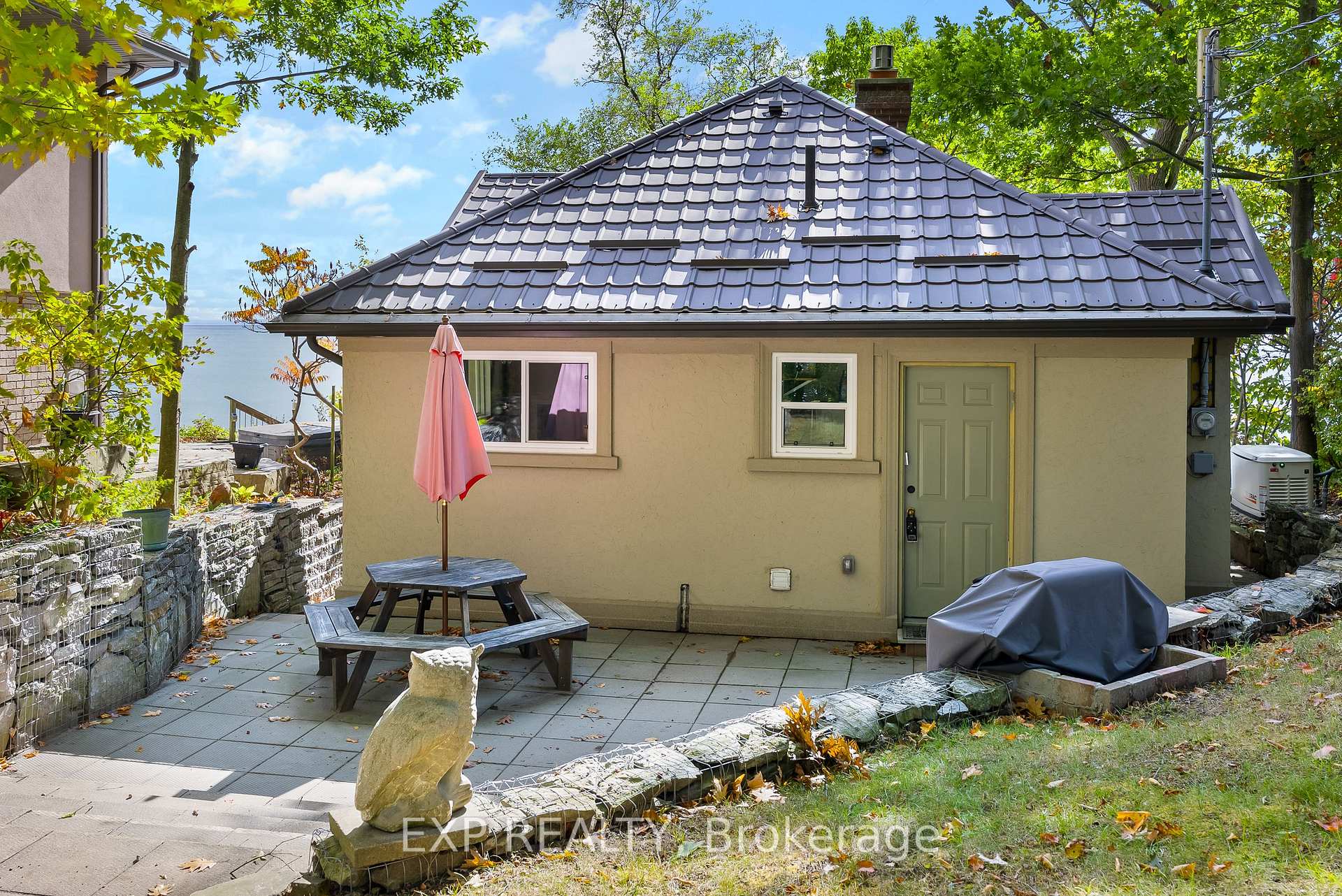 Photo 5 of 10451 Lakeshore Road, Wainfleet, Lakeshore — HOMEH